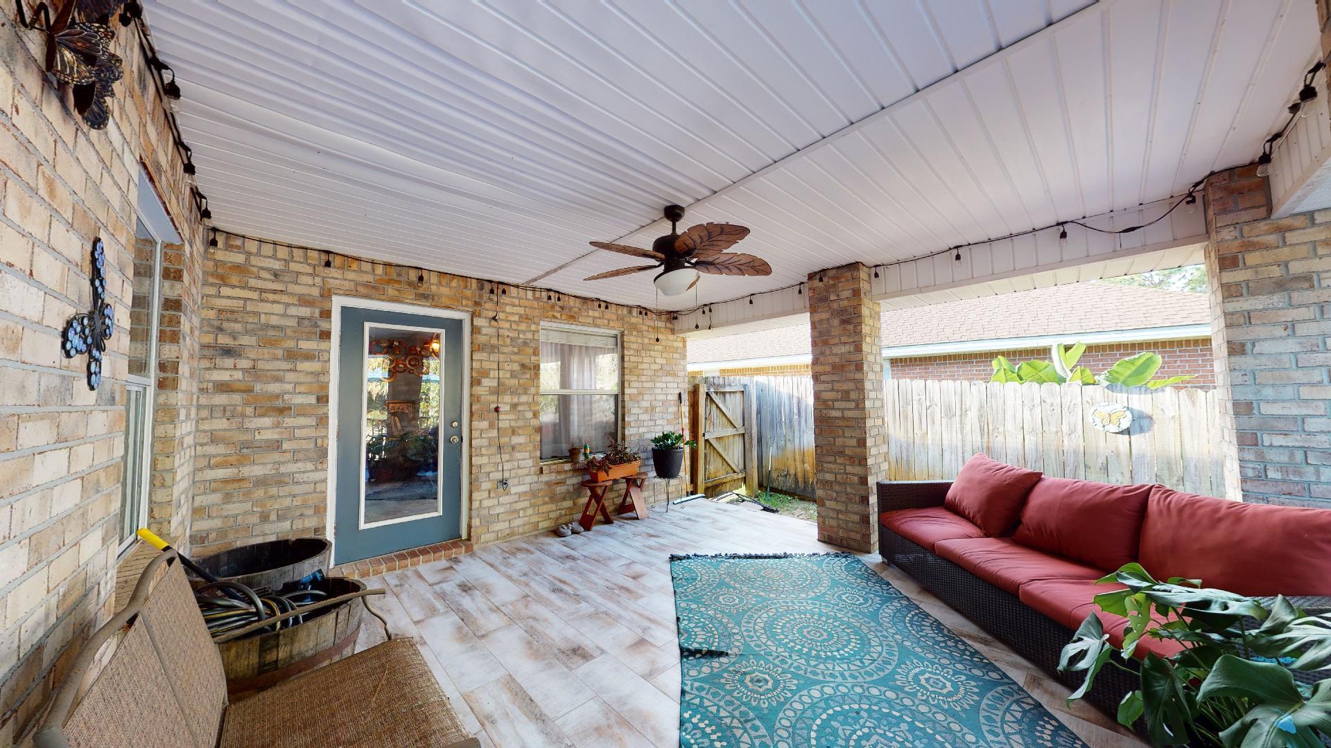 LIGHTHOUSE POINTE - Residential