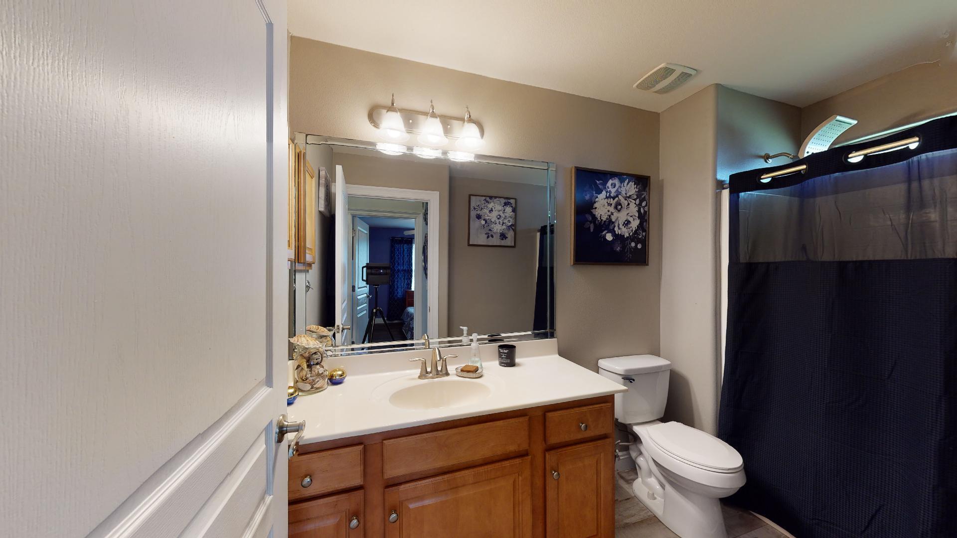 LIGHTHOUSE POINTE - Residential