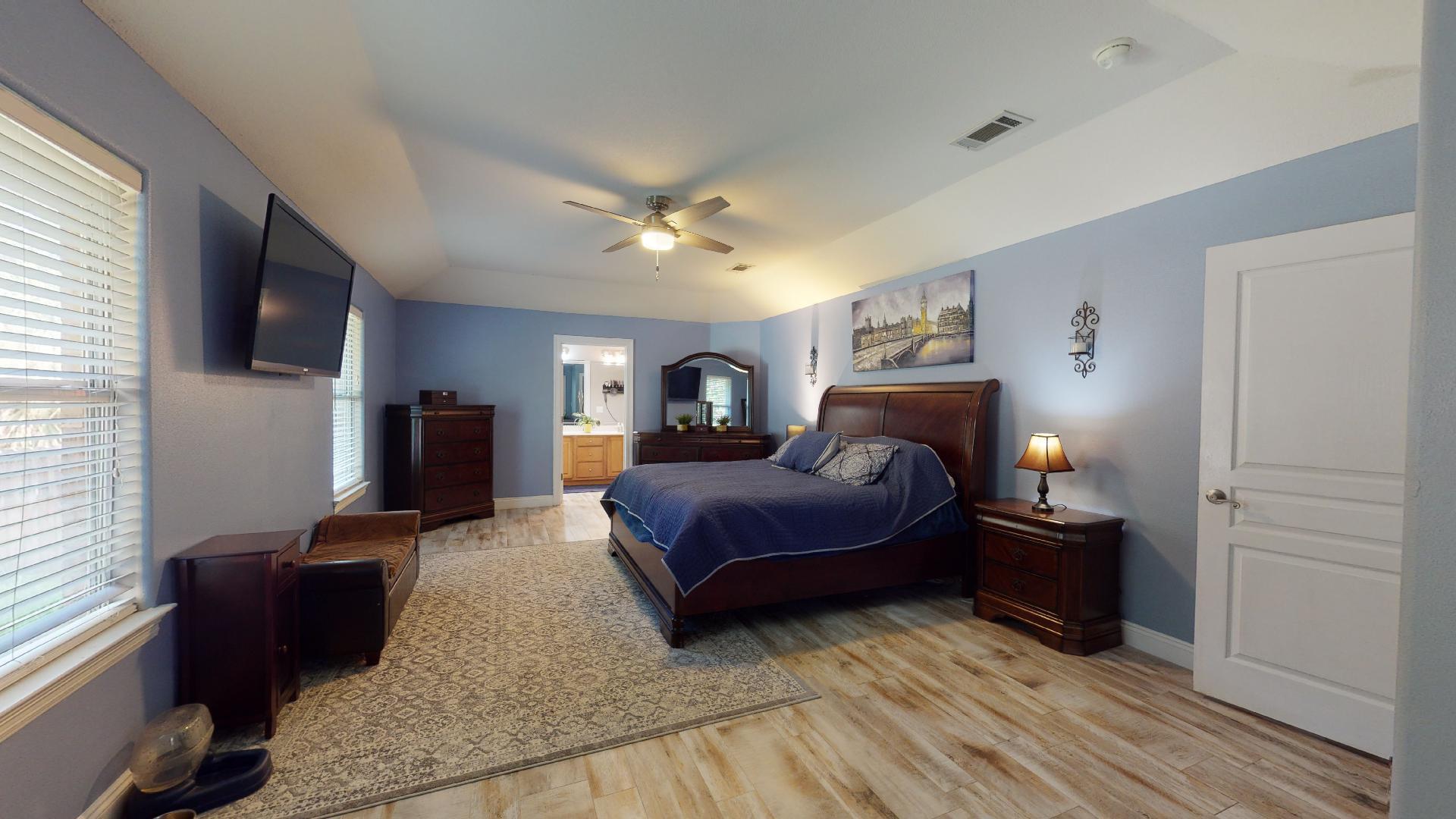 LIGHTHOUSE POINTE - Residential