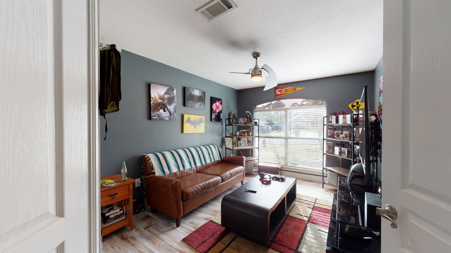 LIGHTHOUSE POINTE - Residential