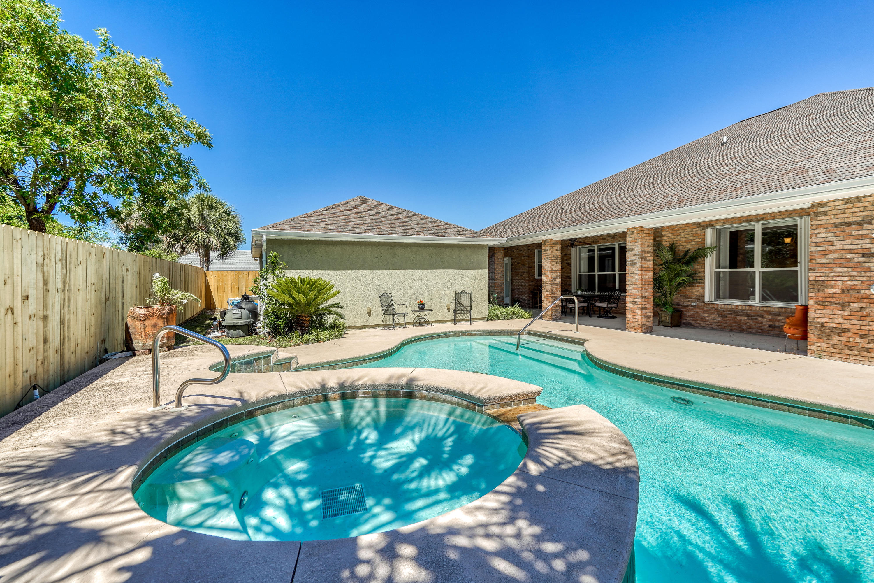 GULF VISTA - Residential