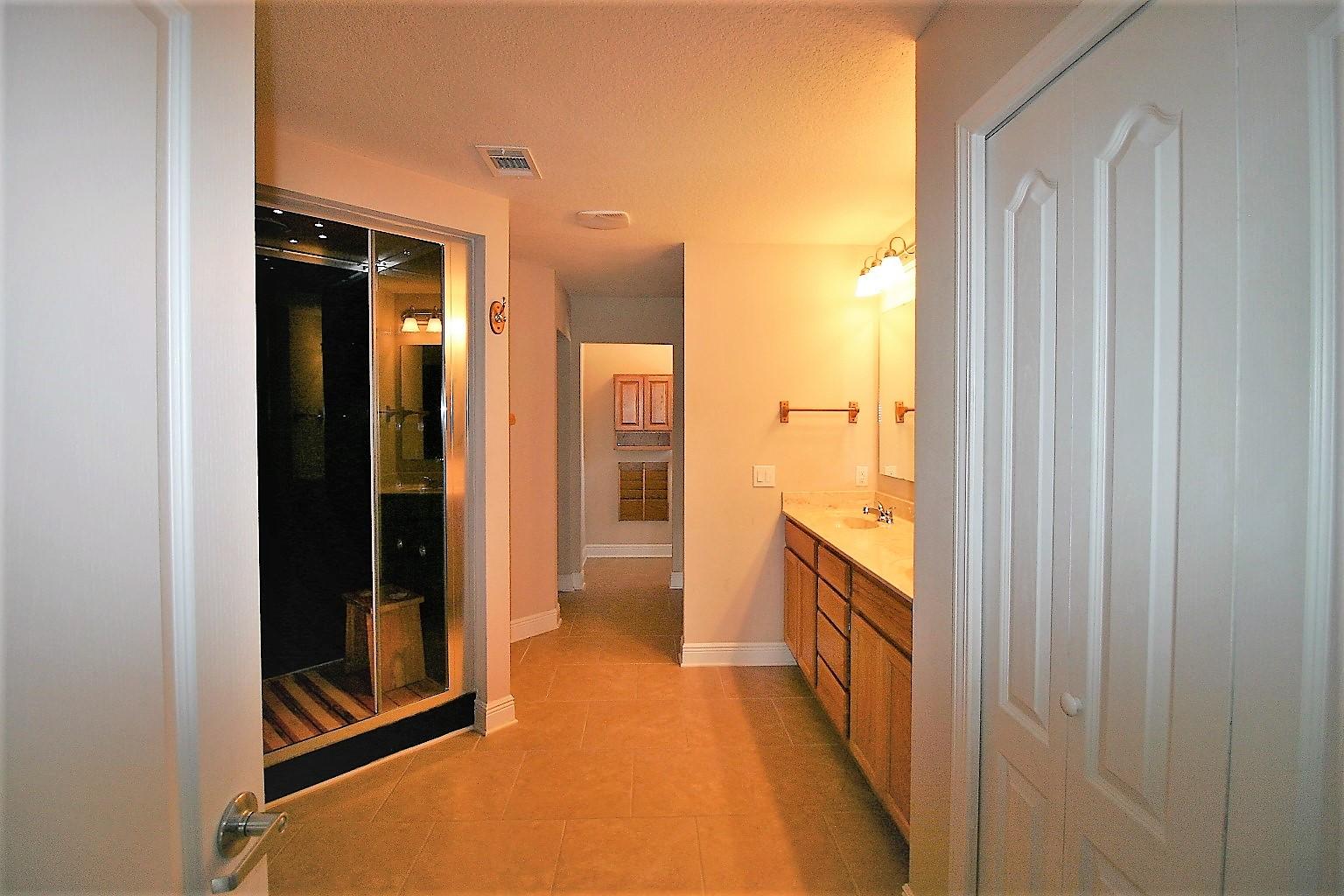 YELLOW RIVER PLANTATION - Residential Lease