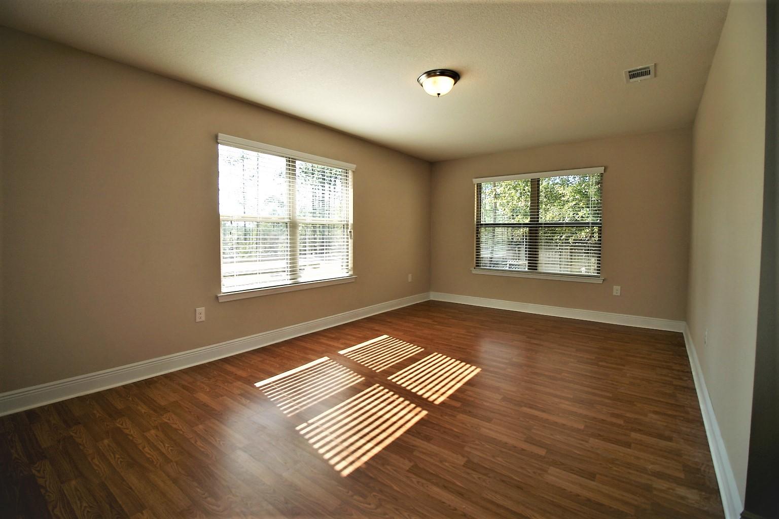 YELLOW RIVER PLANTATION - Residential Lease