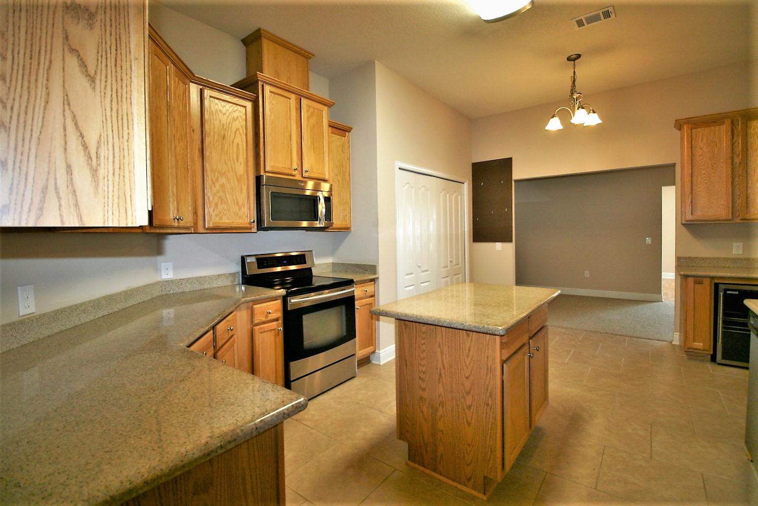 YELLOW RIVER PLANTATION - Residential Lease