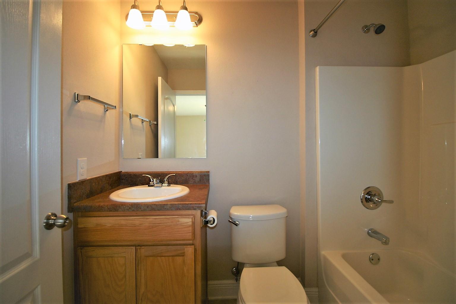 YELLOW RIVER PLANTATION - Residential Lease