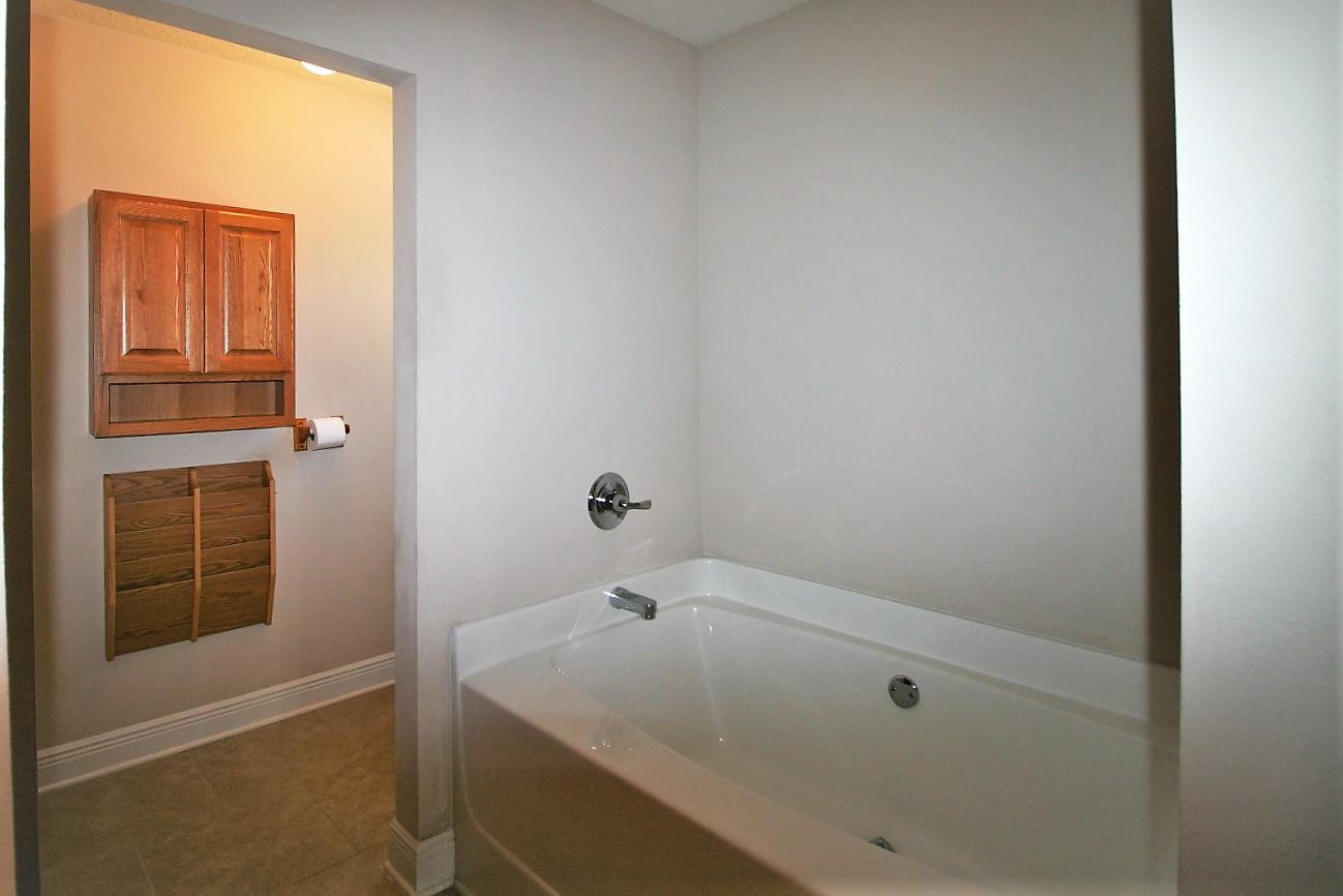 YELLOW RIVER PLANTATION - Residential Lease