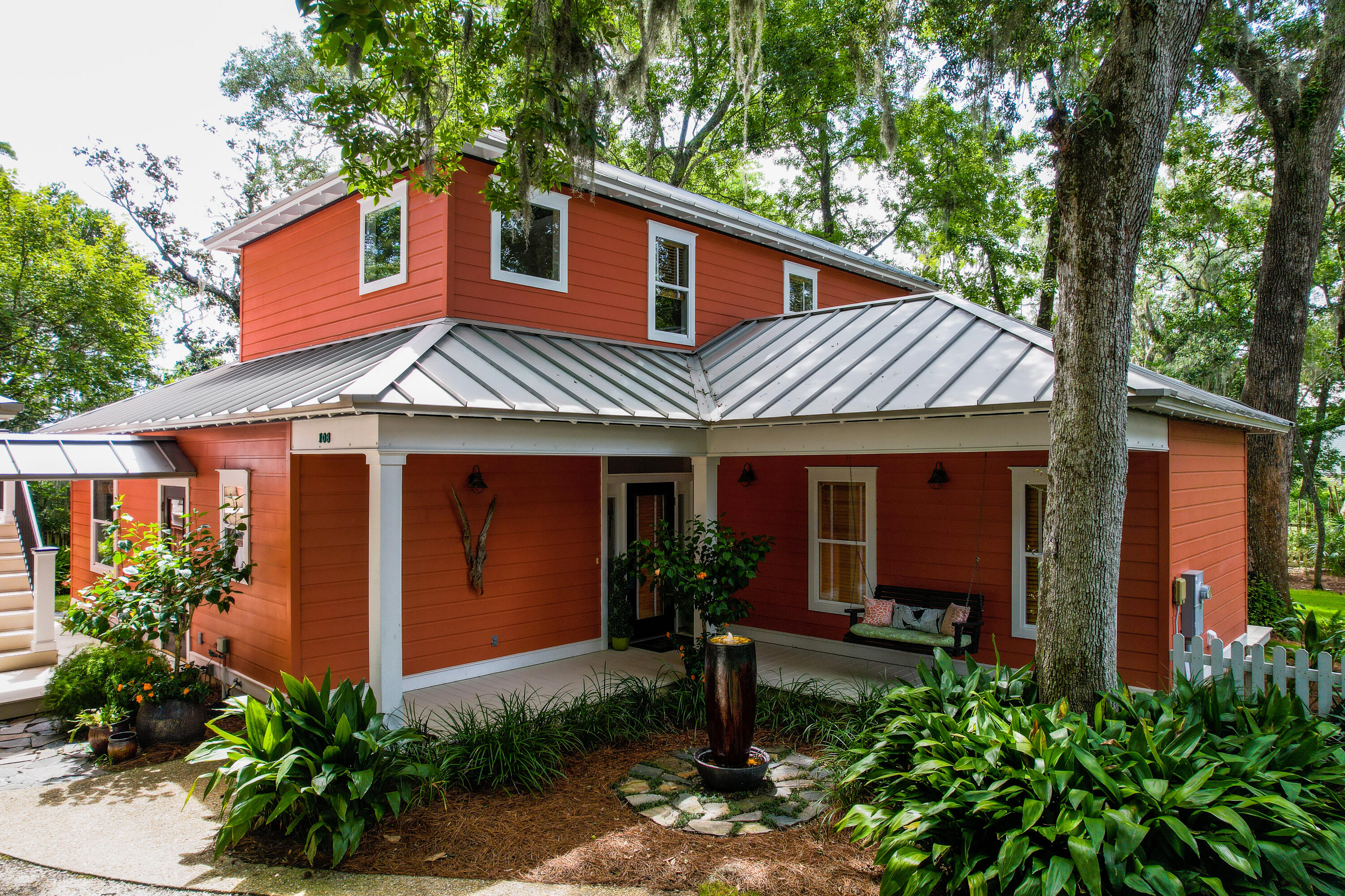 MOORES LANDING - Residential