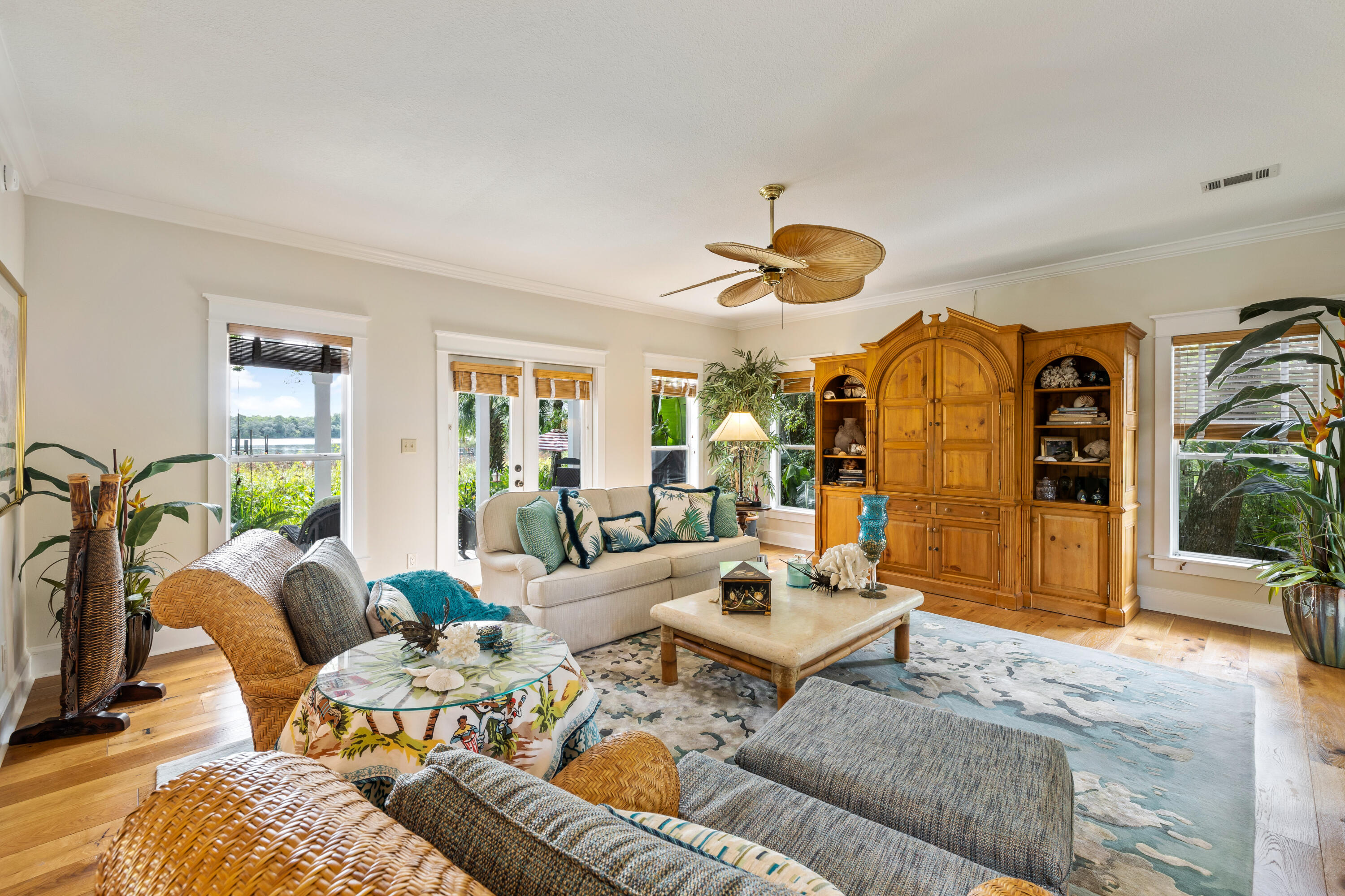 MOORES LANDING - Residential