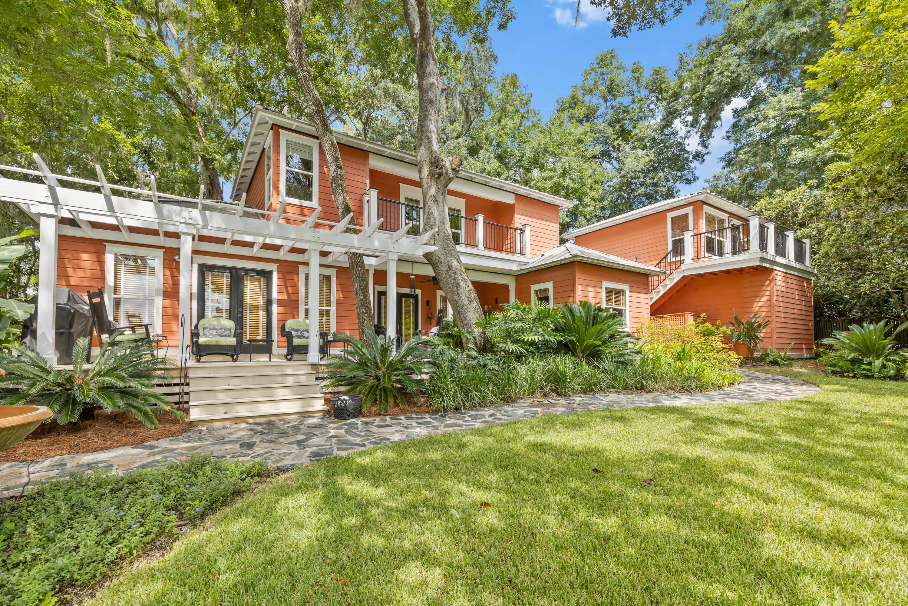 MOORES LANDING - Residential