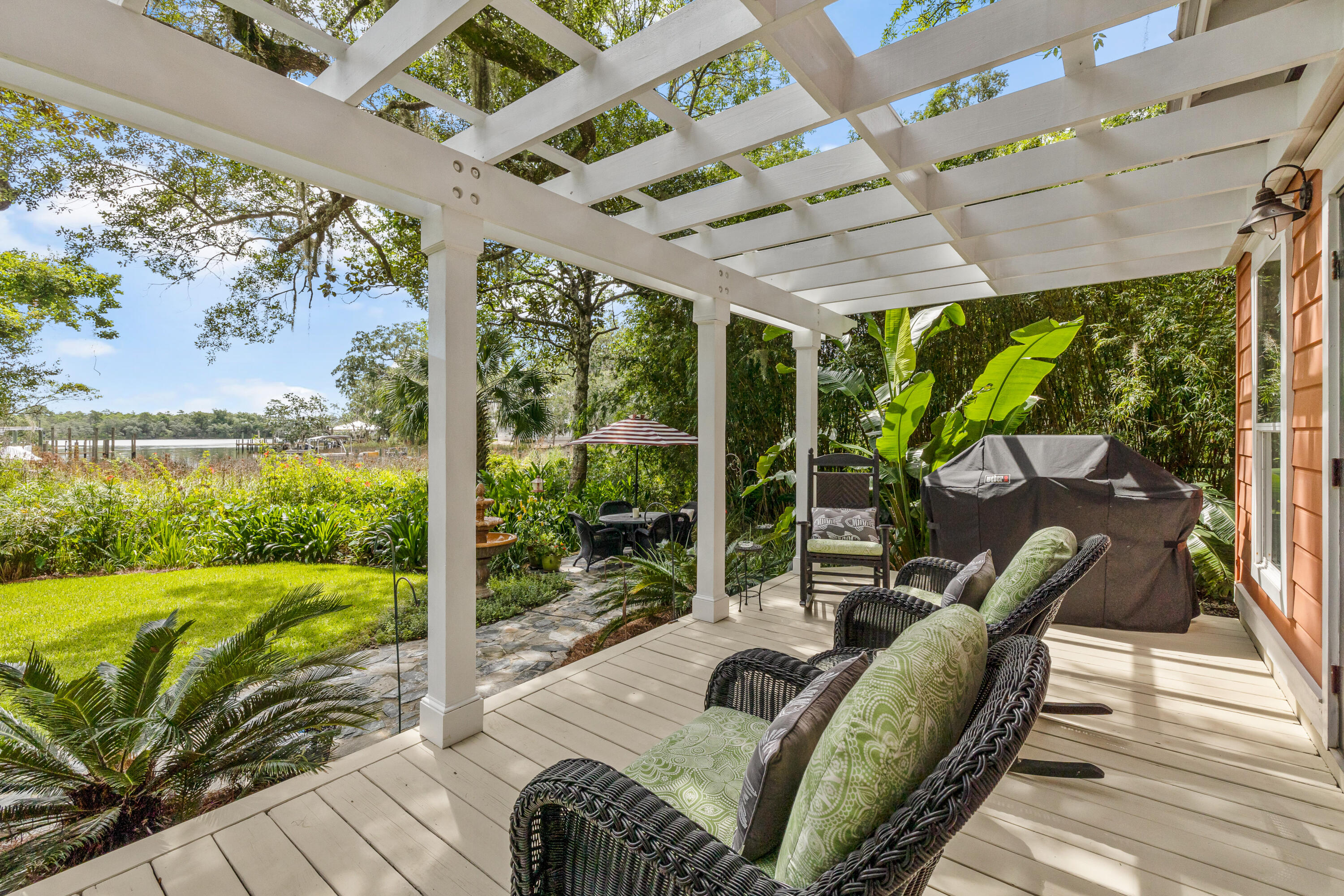 MOORES LANDING - Residential