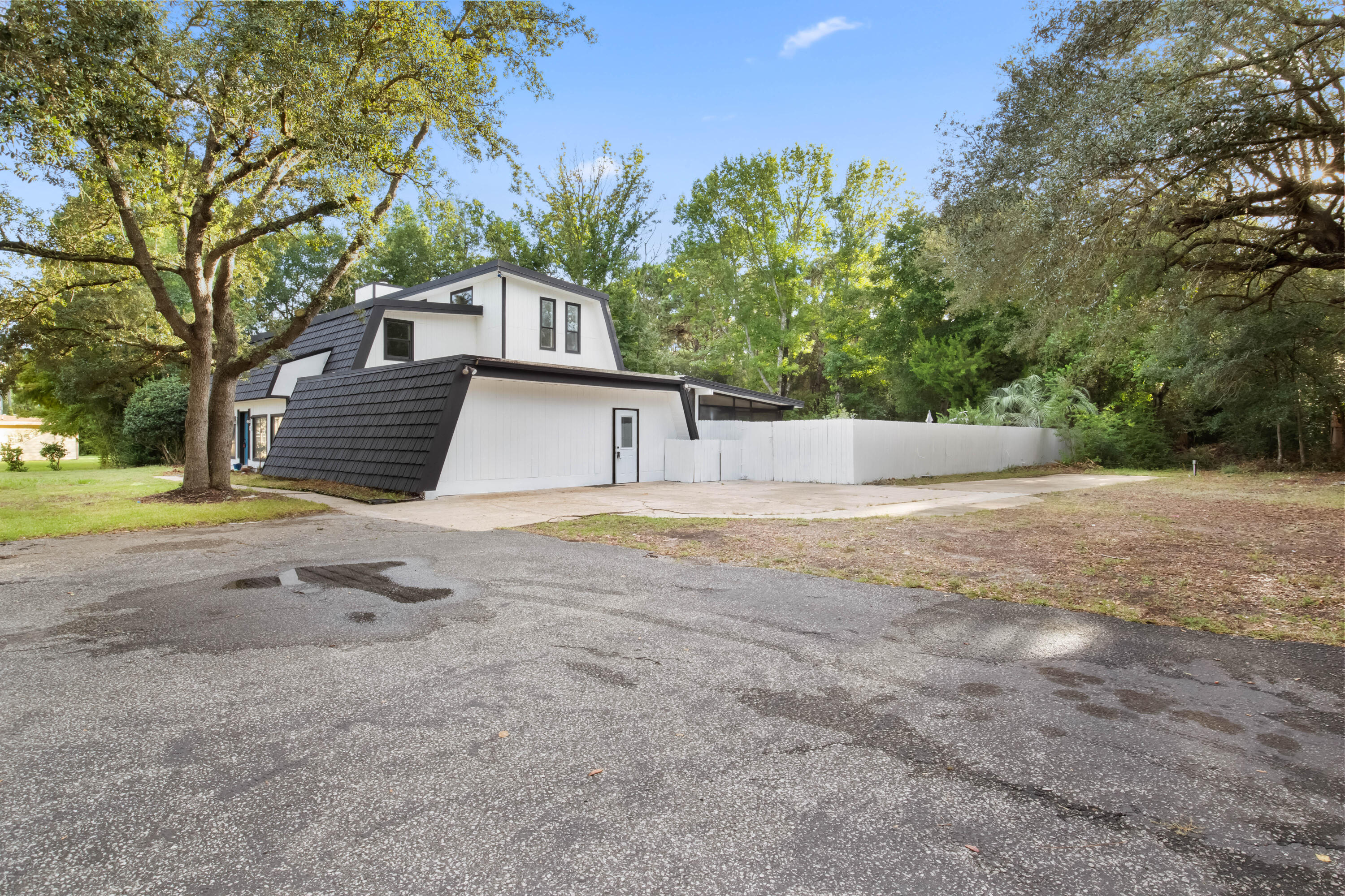 MAR-MAR ESTATES - Residential