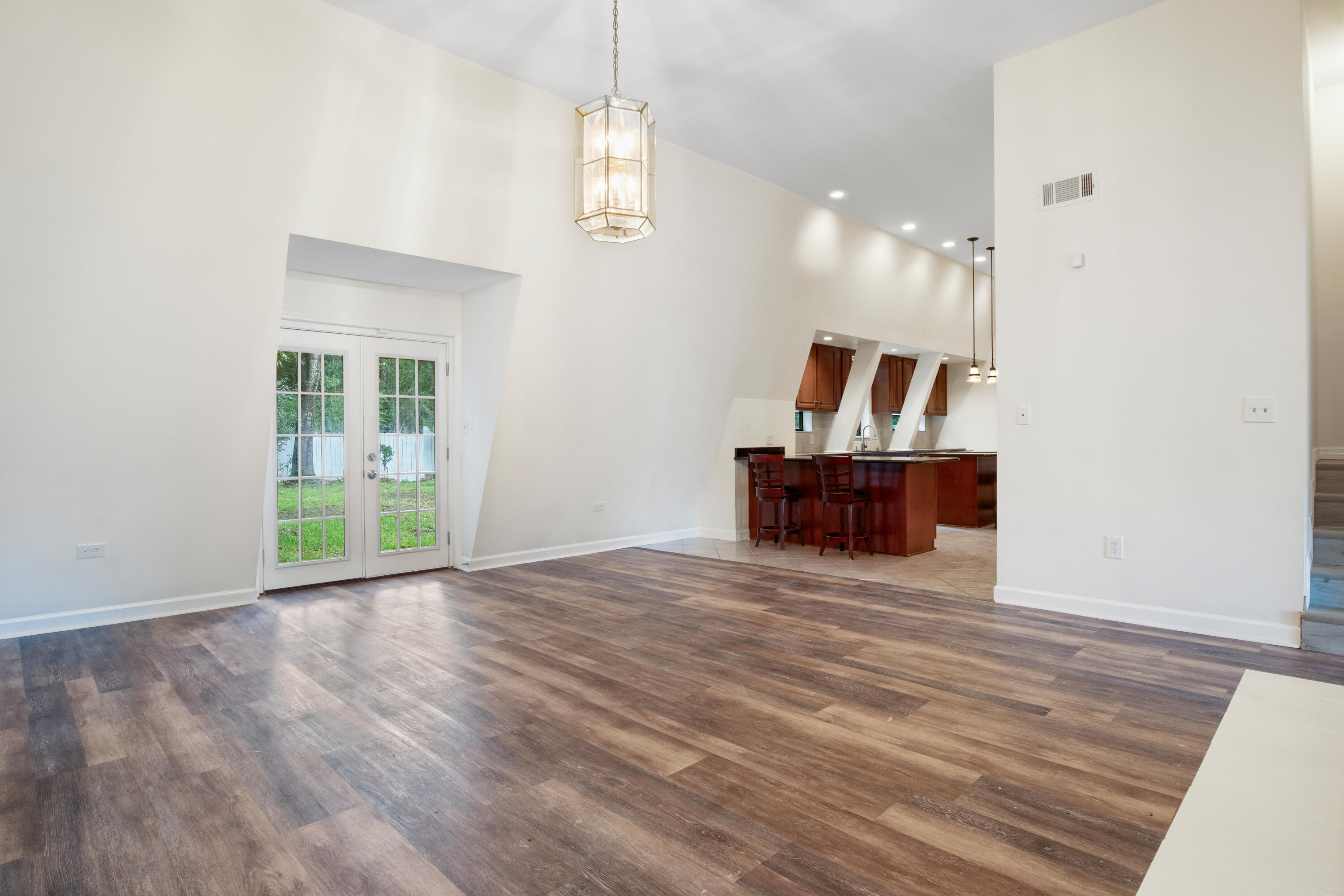 MAR-MAR ESTATES - Residential