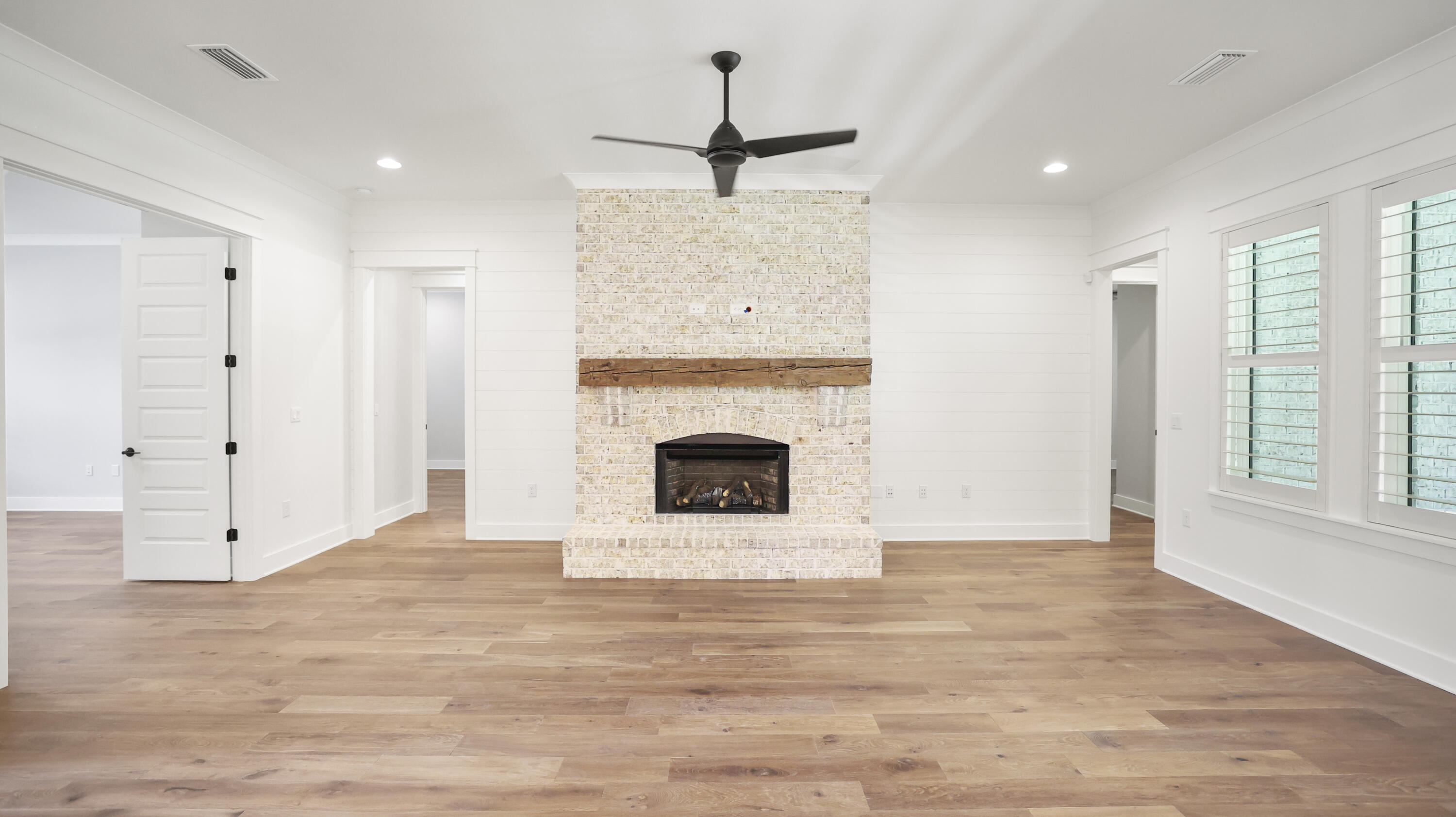 HUNTERS RUN S/D - Residential