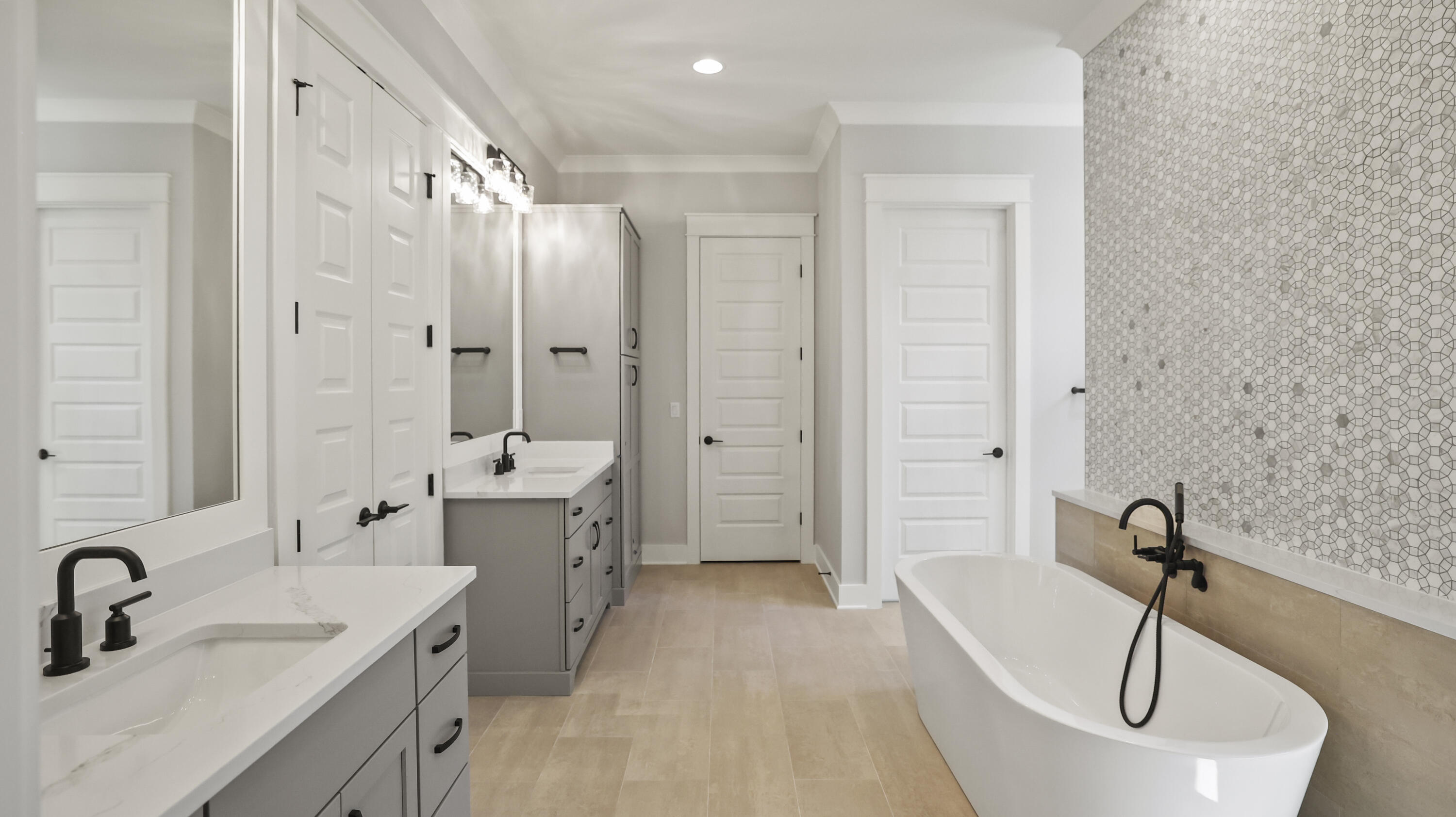 HUNTERS RUN S/D - Residential