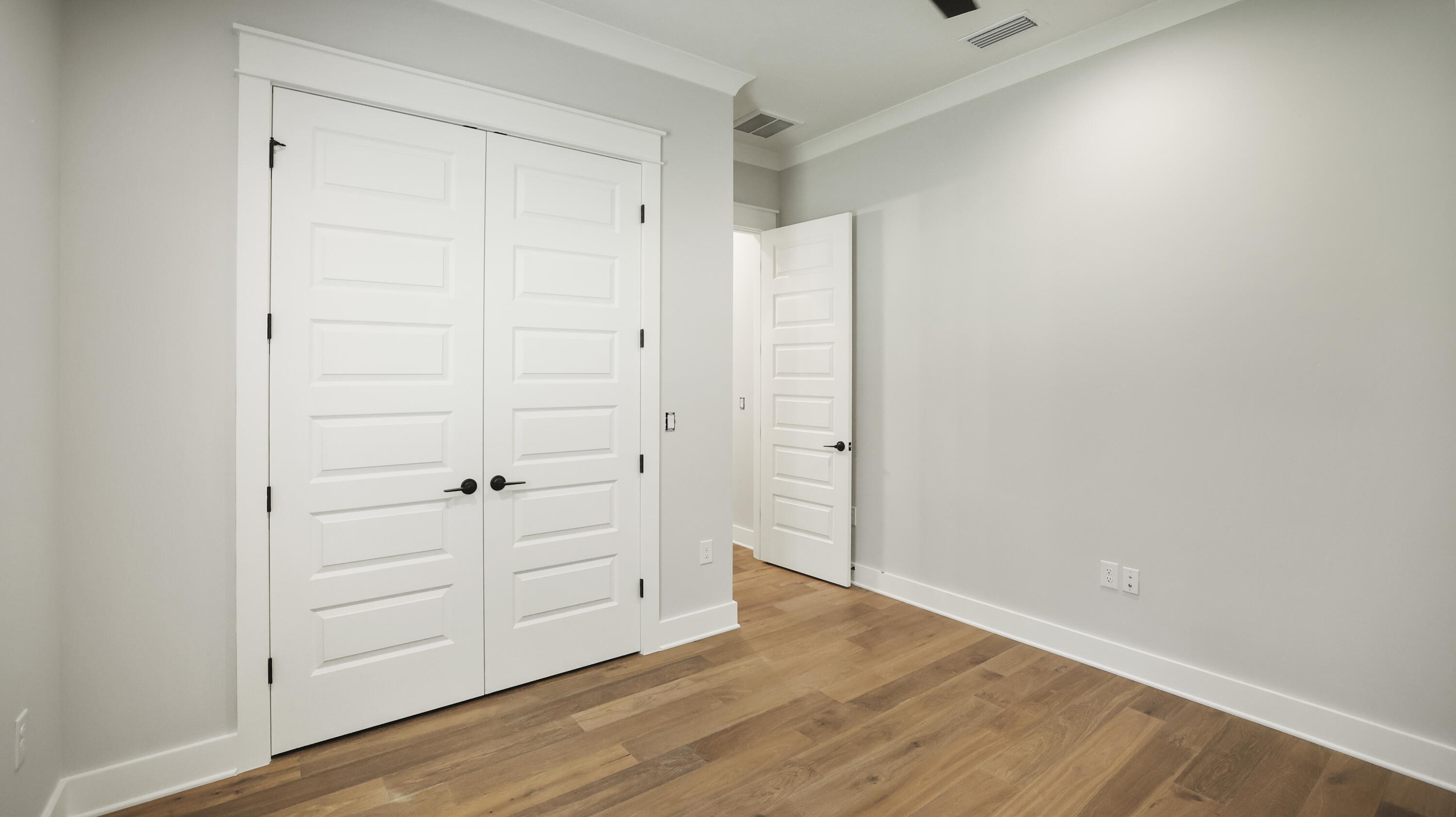 HUNTERS RUN S/D - Residential