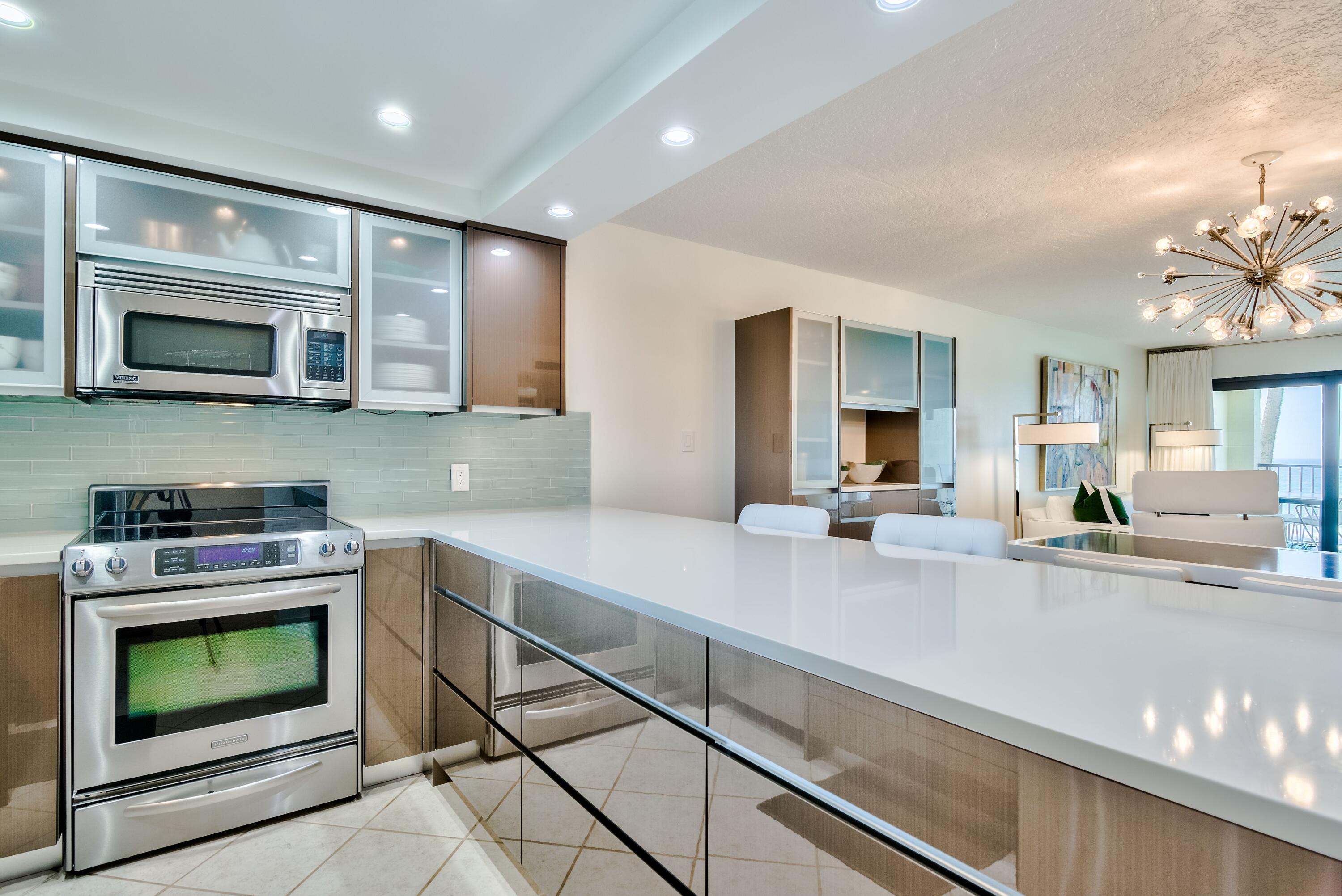 HUNTINGTON BY THE SEA CONDO - Residential