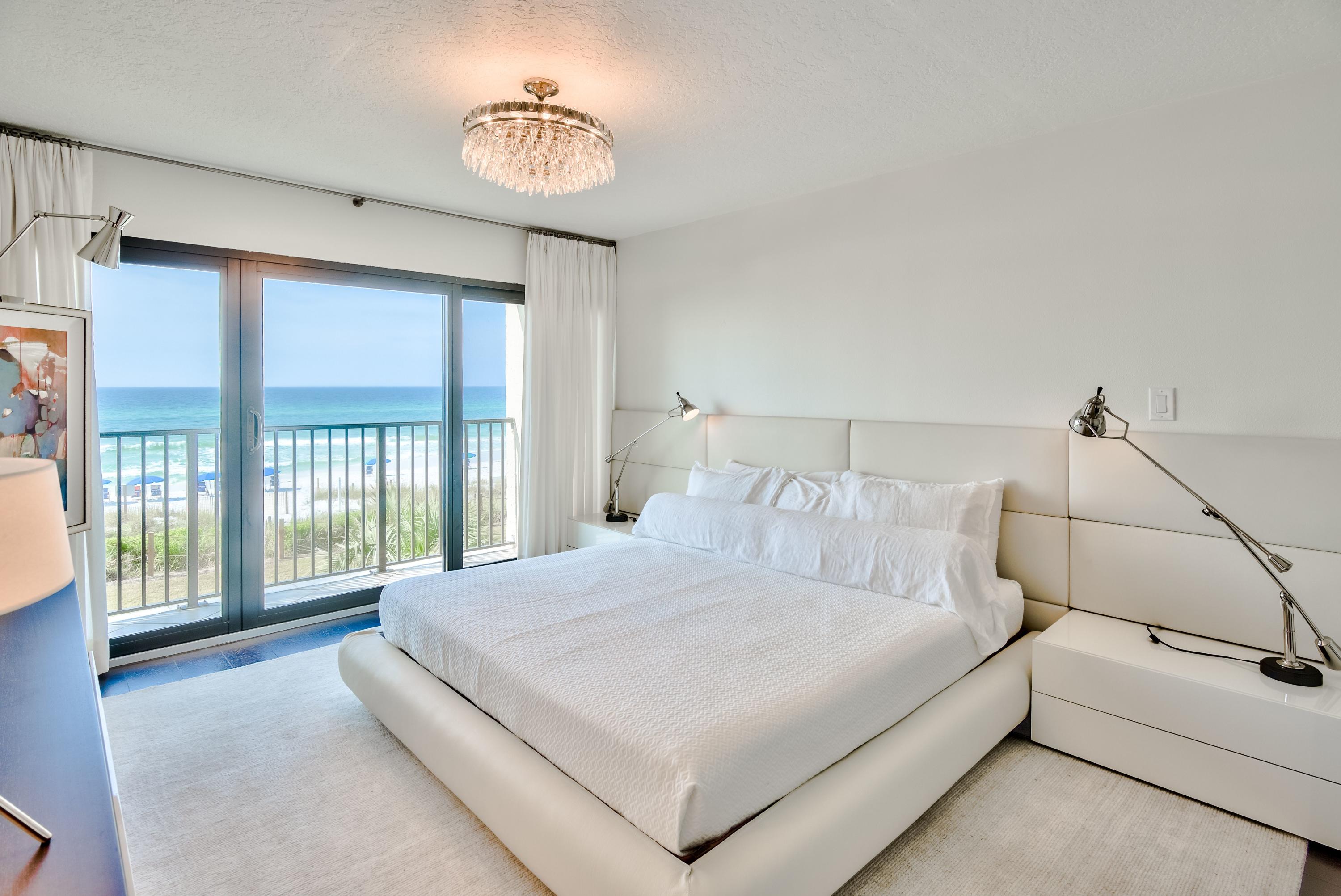 HUNTINGTON BY THE SEA CONDO - Residential