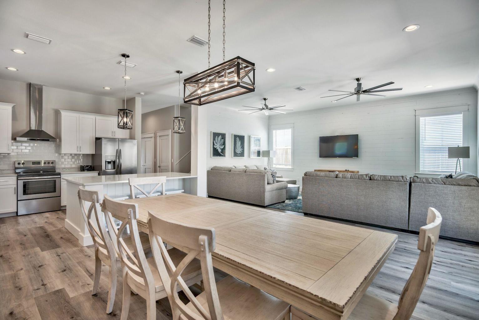 CRYSTAL BEACH - Residential