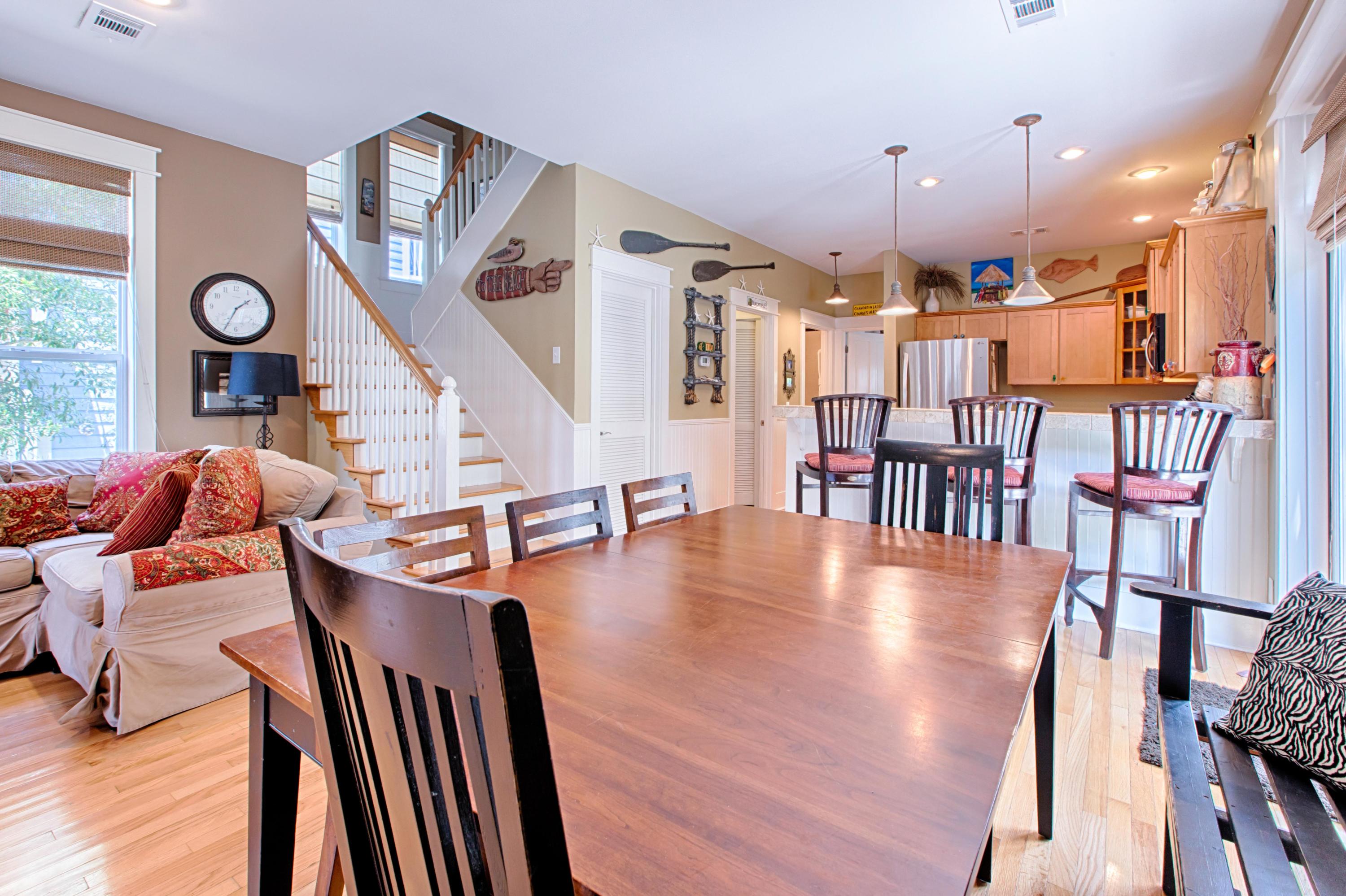 SUMMER'S EDGE - Residential