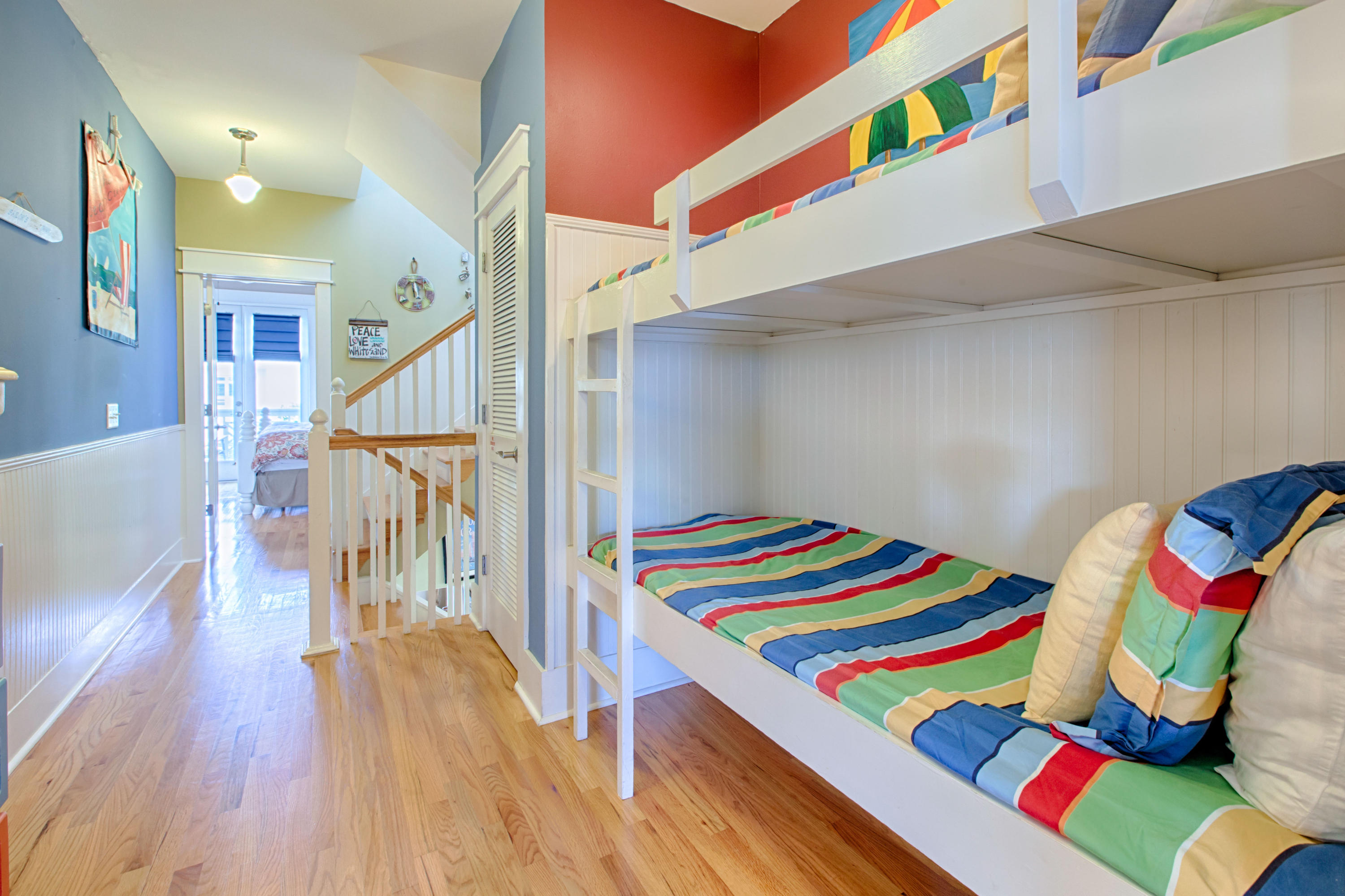 SUMMER'S EDGE - Residential