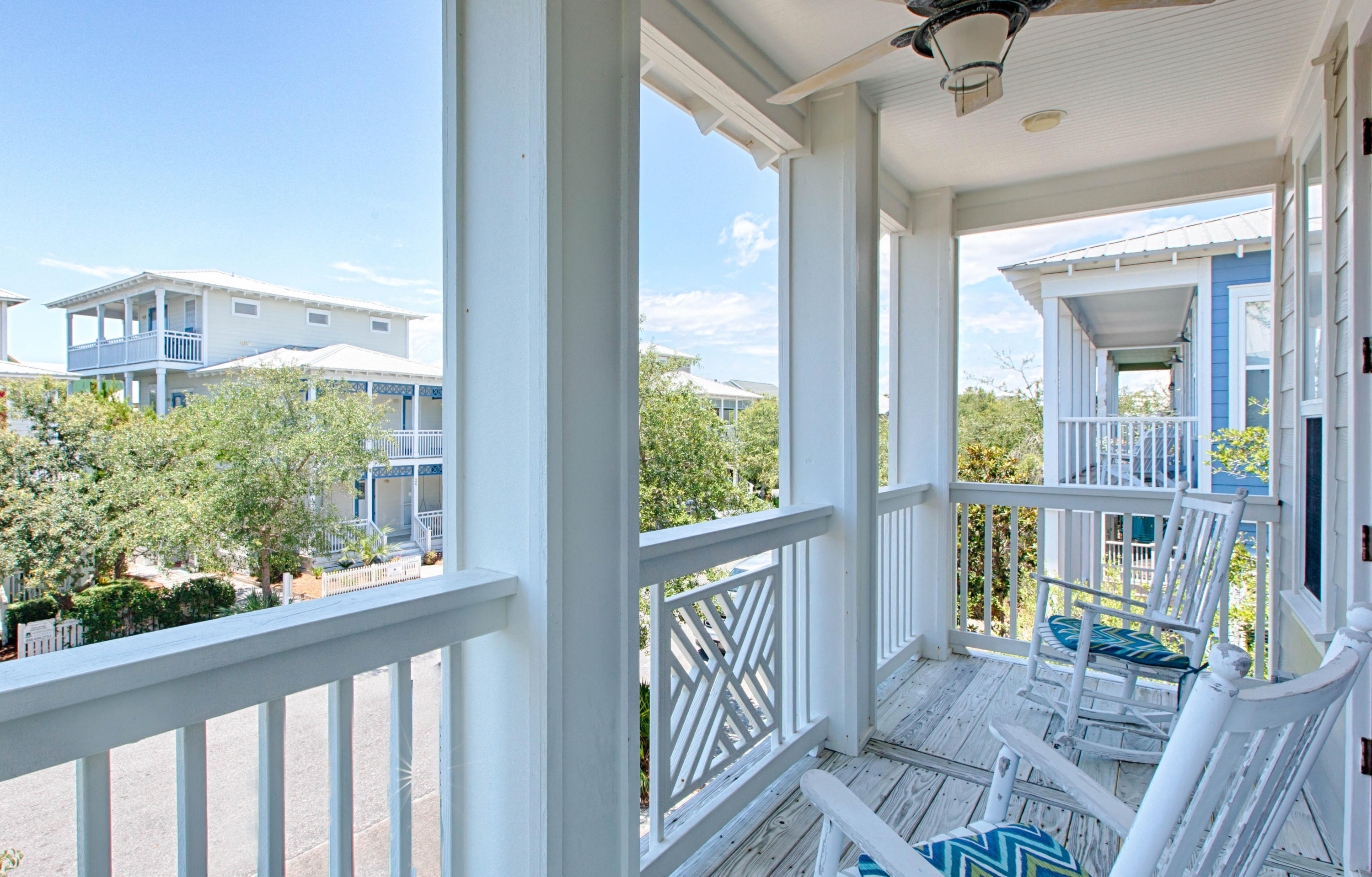 SUMMER'S EDGE - Residential