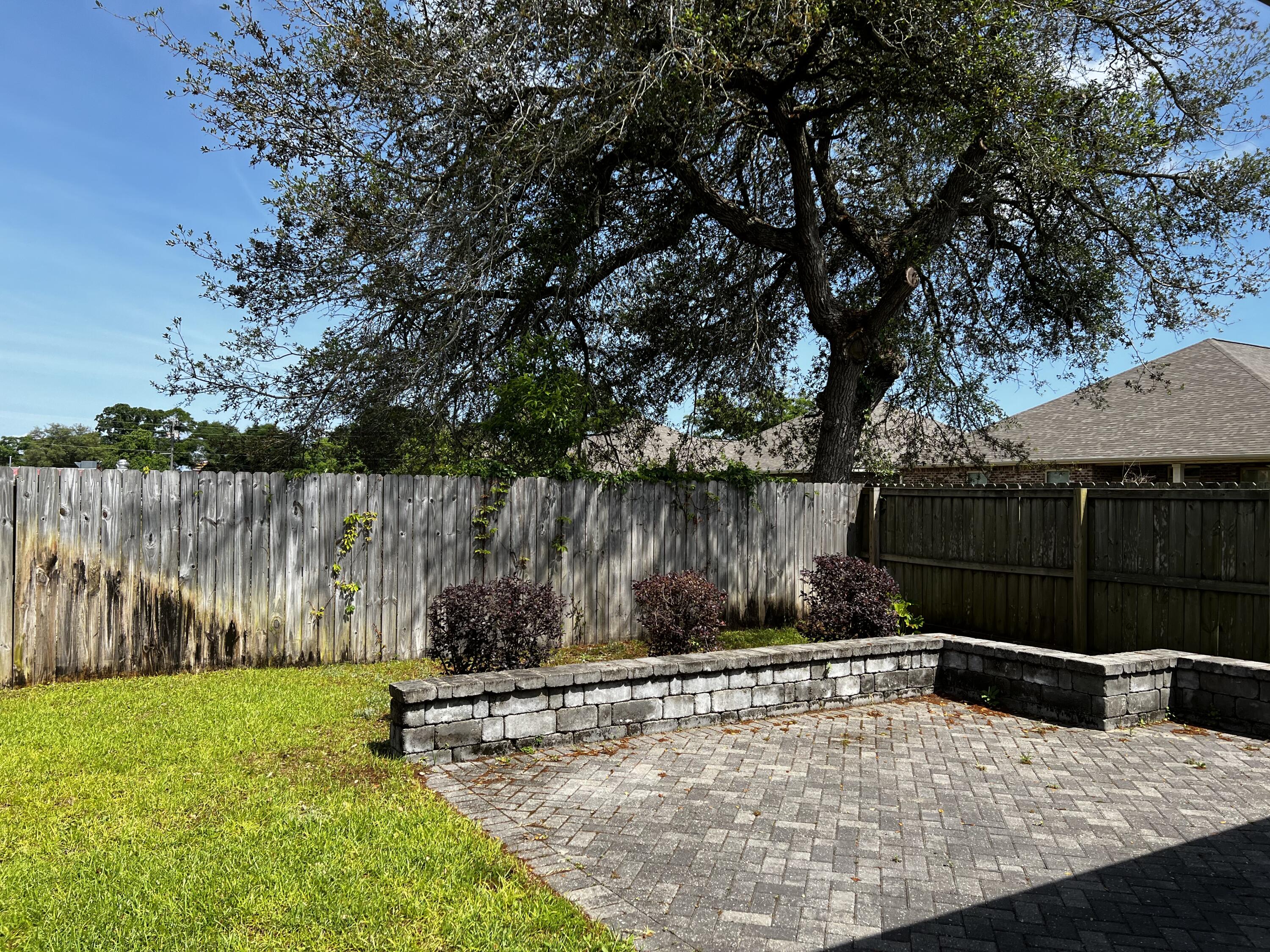 MAJESTIC OAKS - Residential