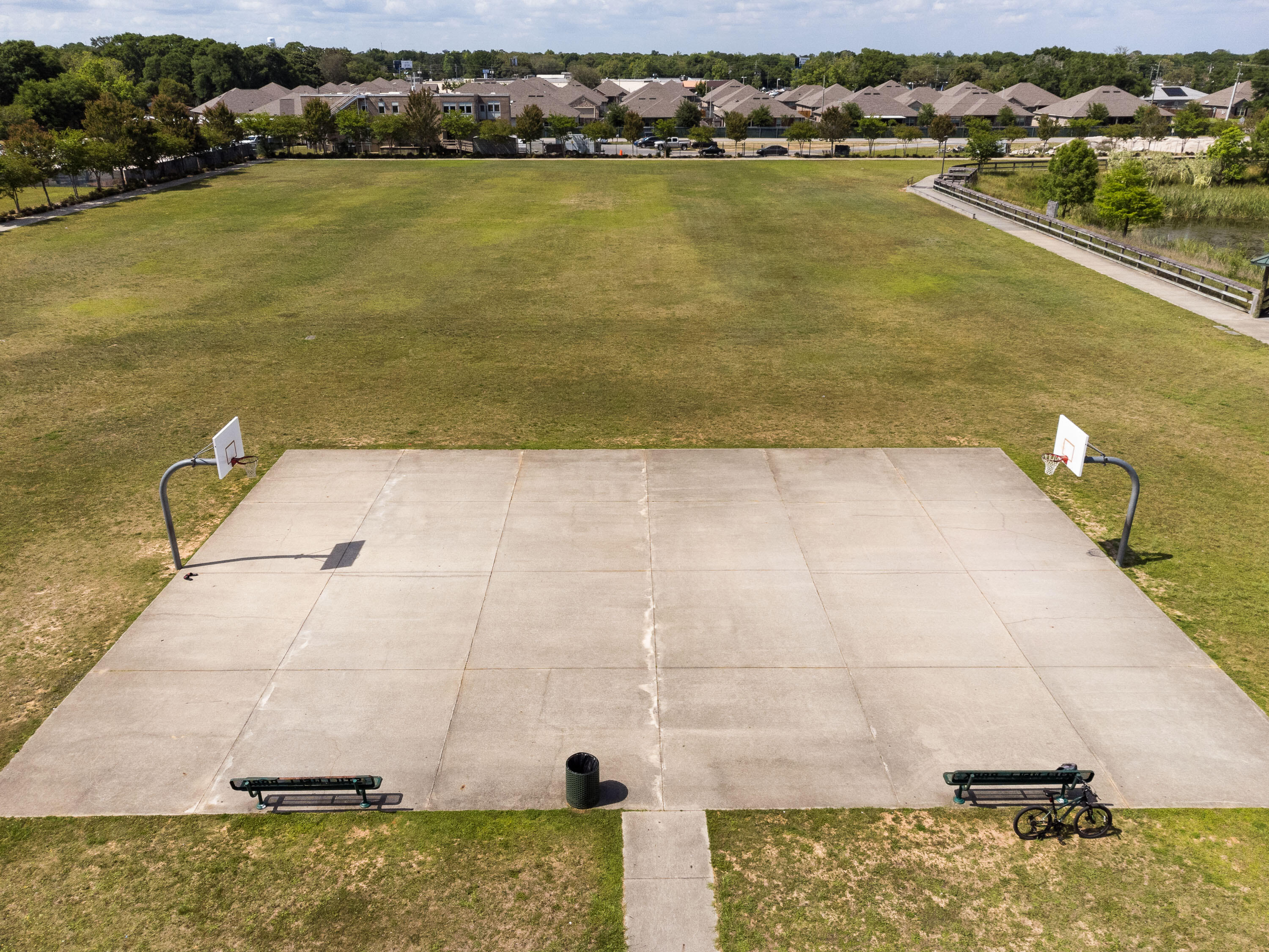 MAJESTIC OAKS - Residential