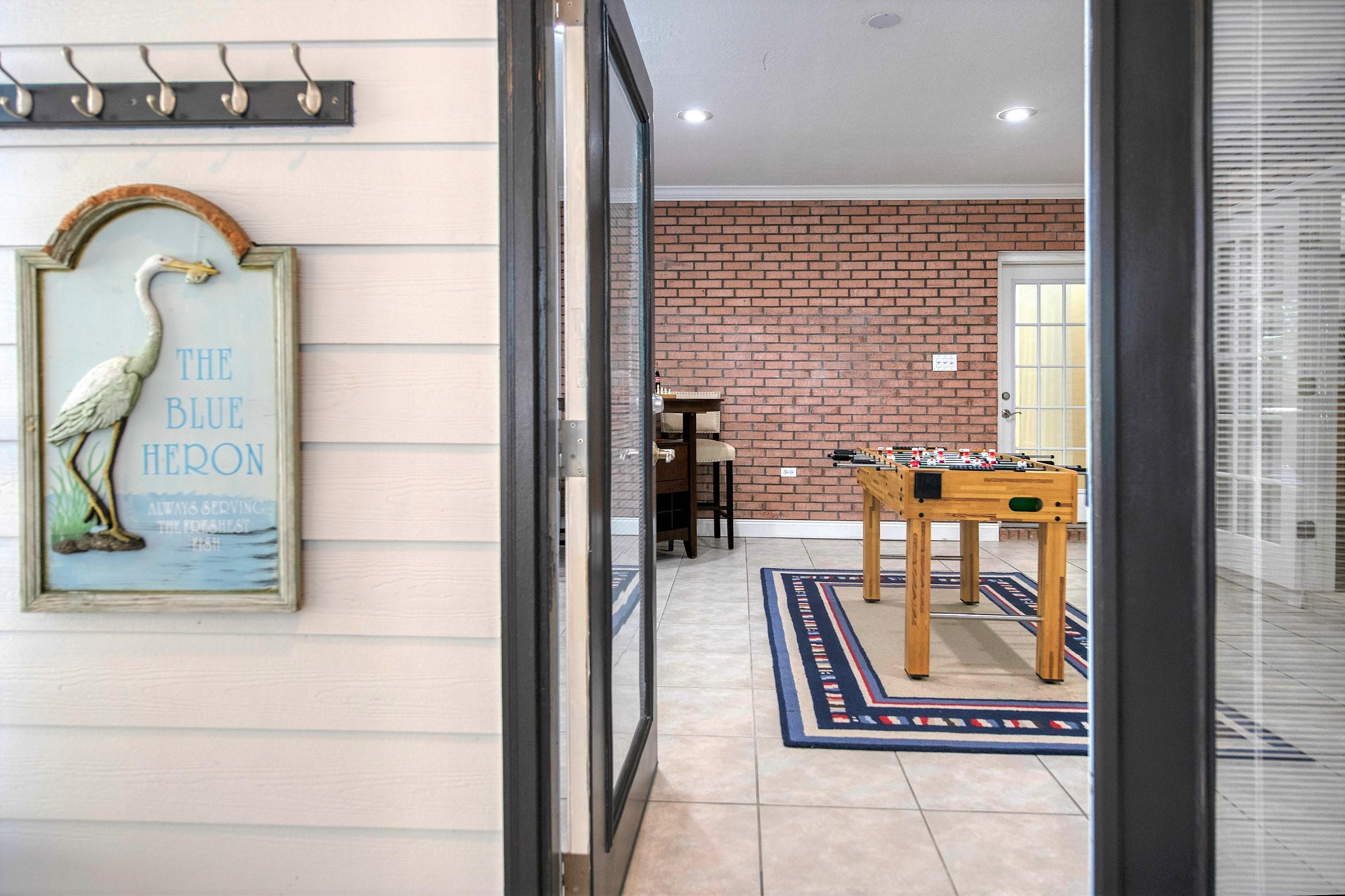 BISCAYNE POINTE - Residential