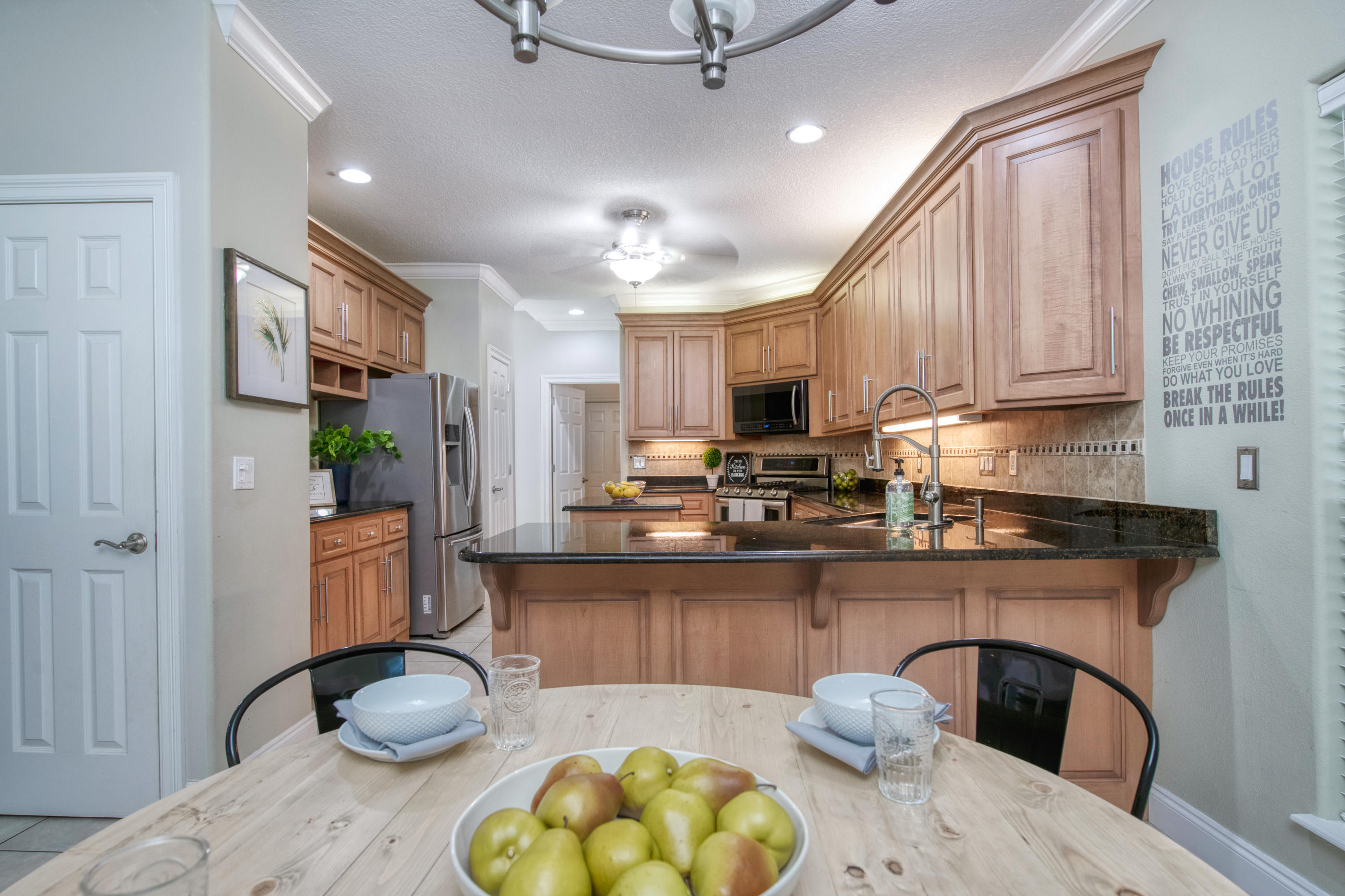 BISCAYNE POINTE - Residential