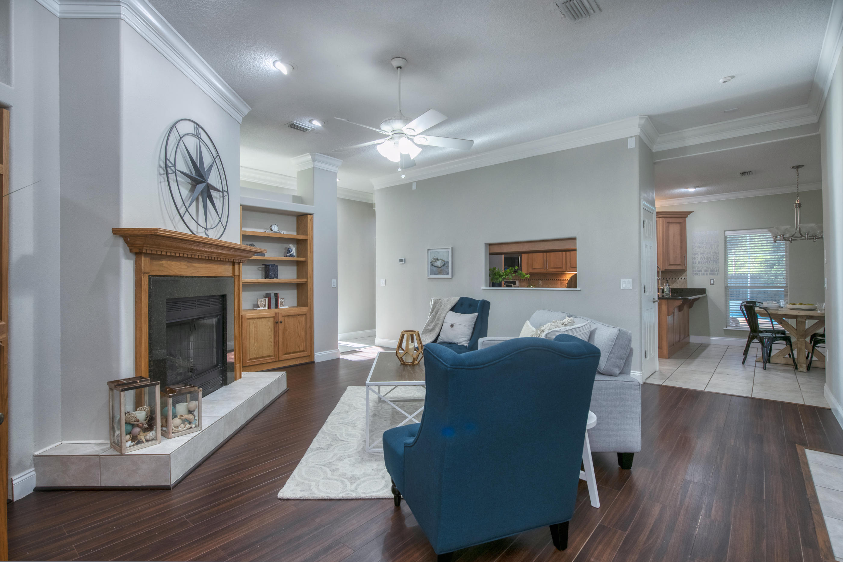 BISCAYNE POINTE - Residential