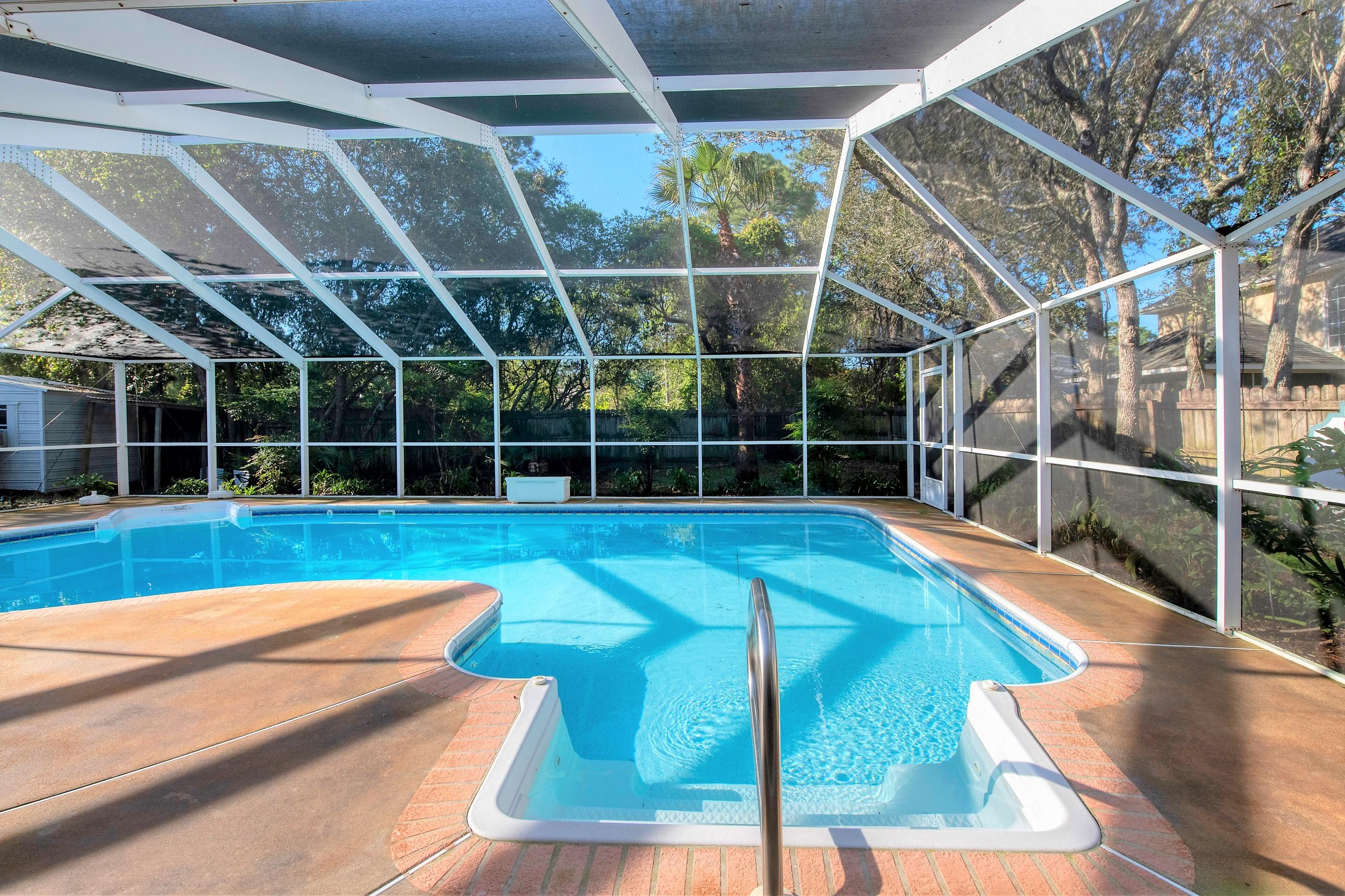 BISCAYNE POINTE - Residential