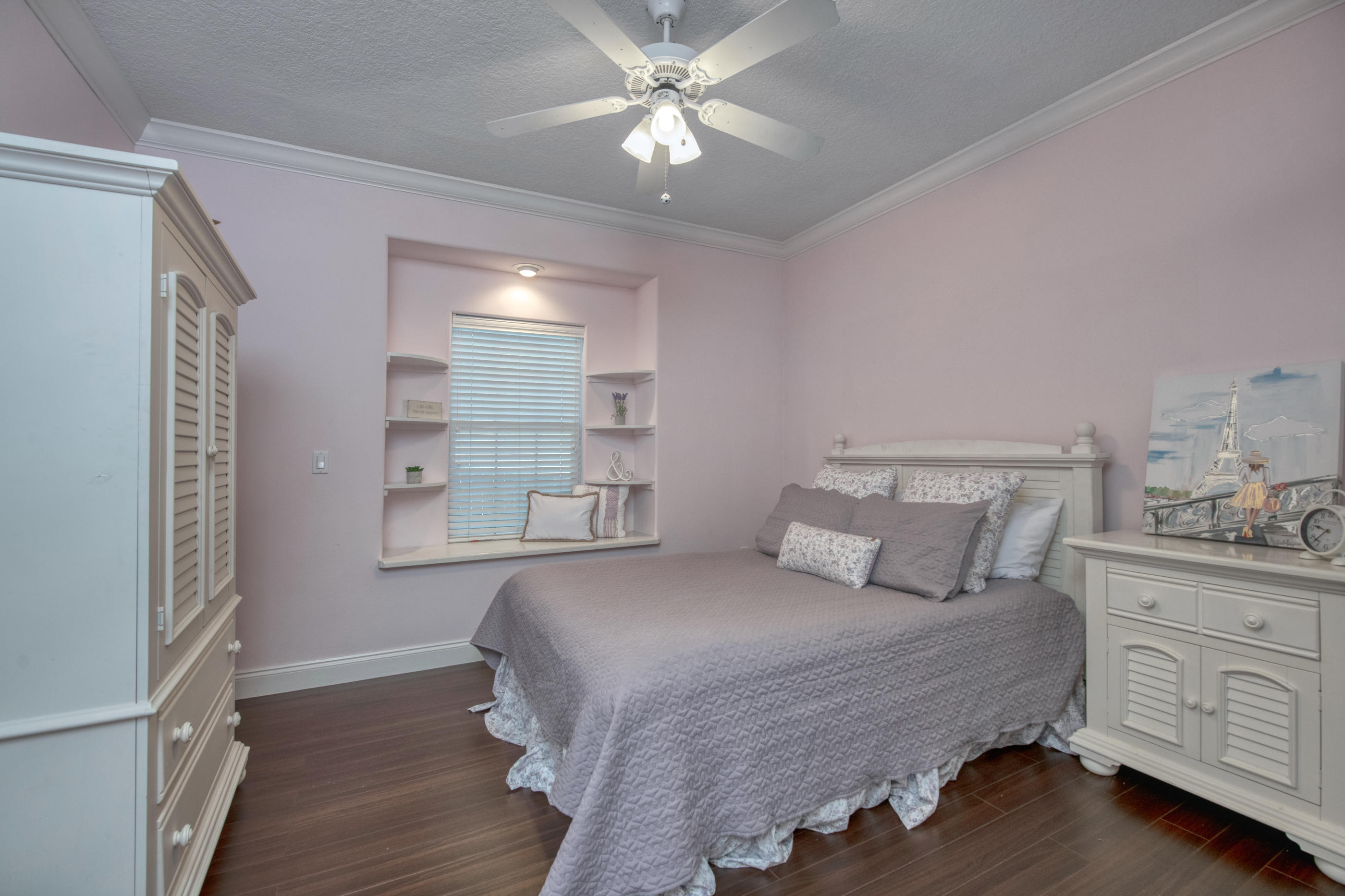 BISCAYNE POINTE - Residential