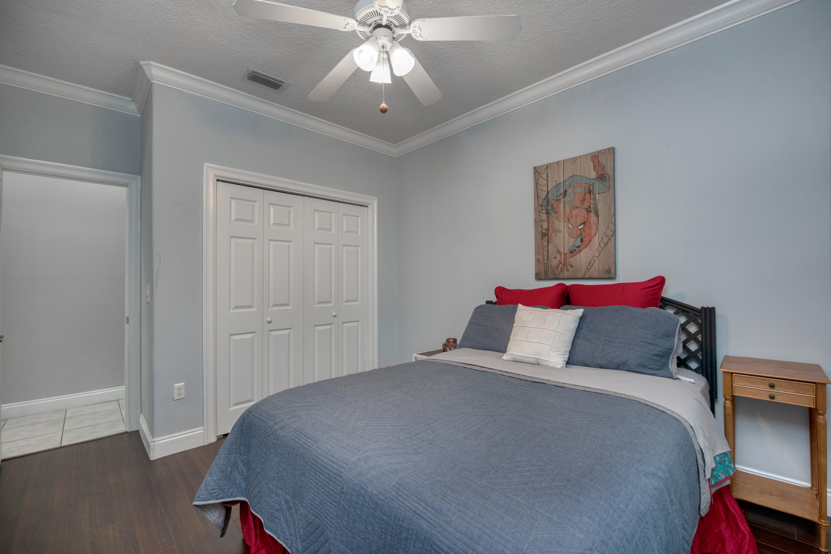 BISCAYNE POINTE - Residential