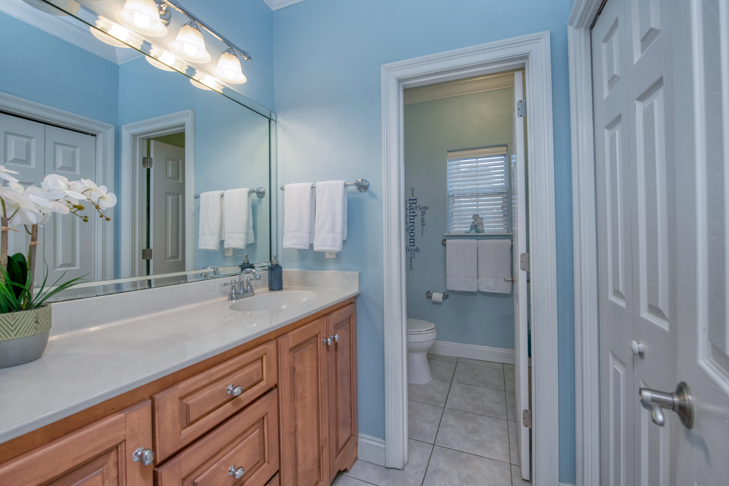 BISCAYNE POINTE - Residential