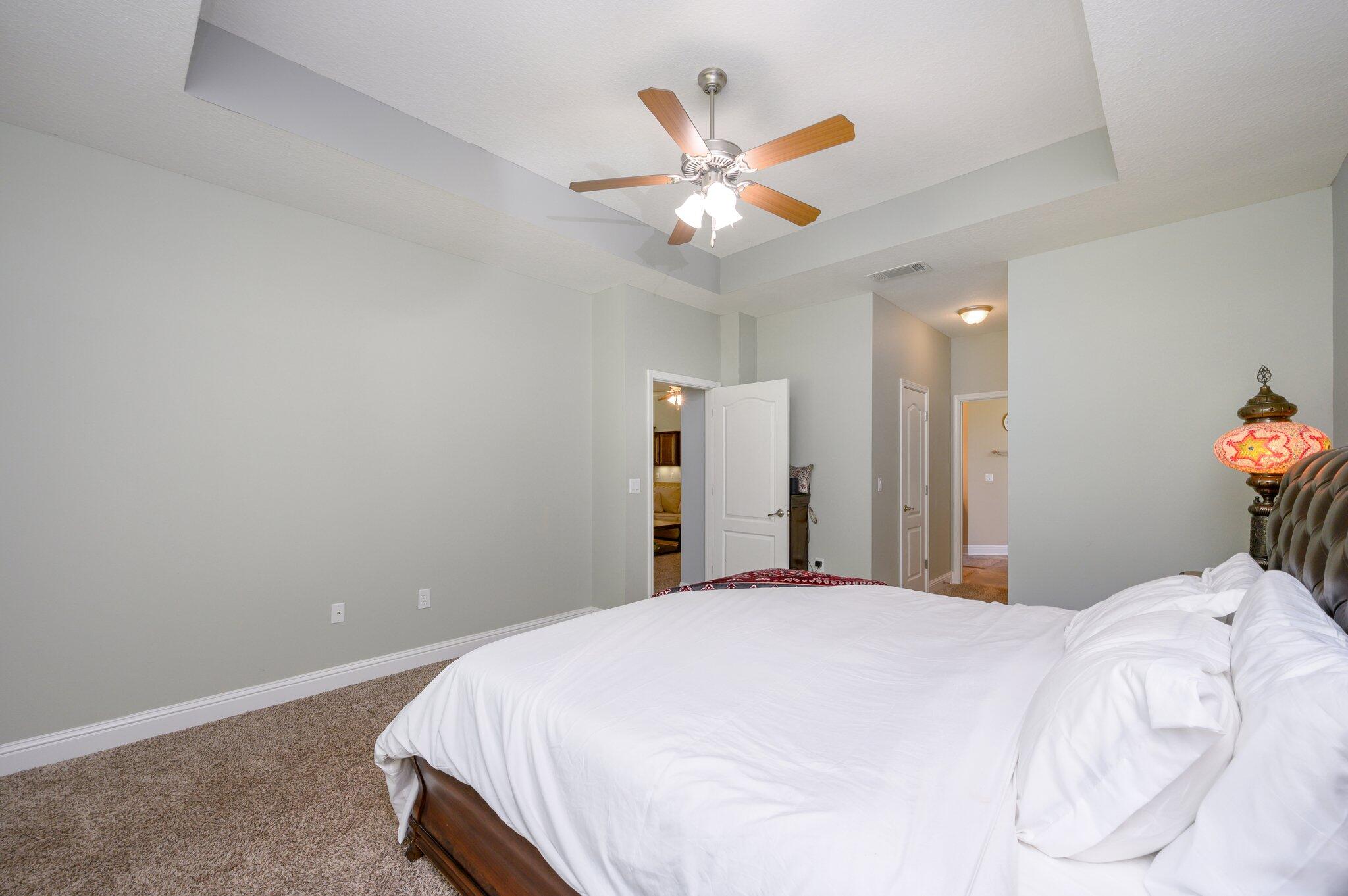WINDMEADOWS - Residential