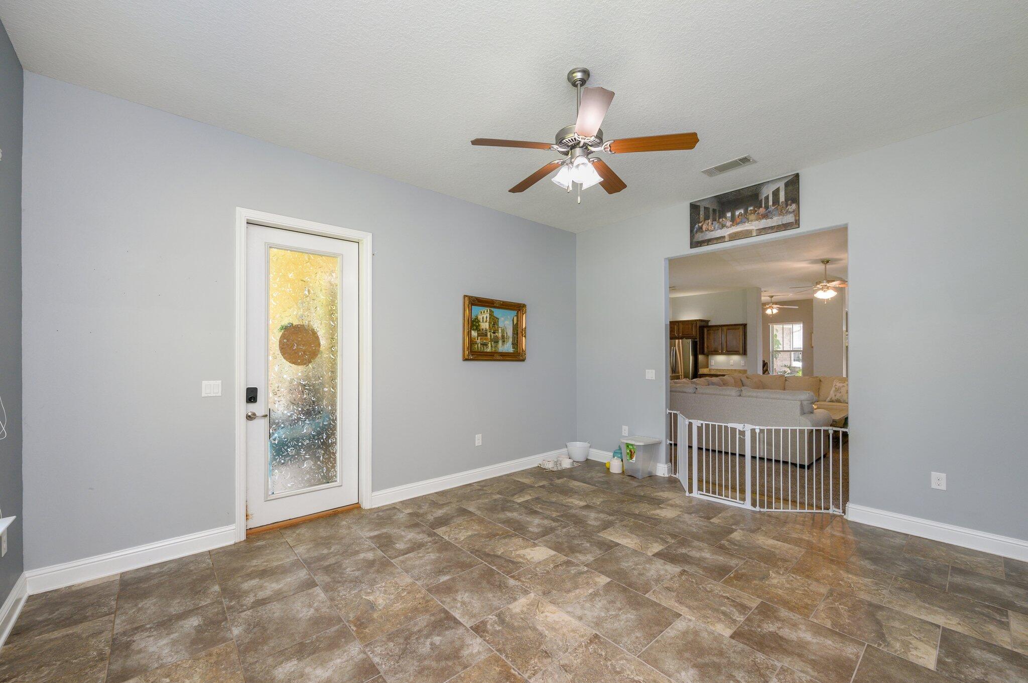 WINDMEADOWS - Residential