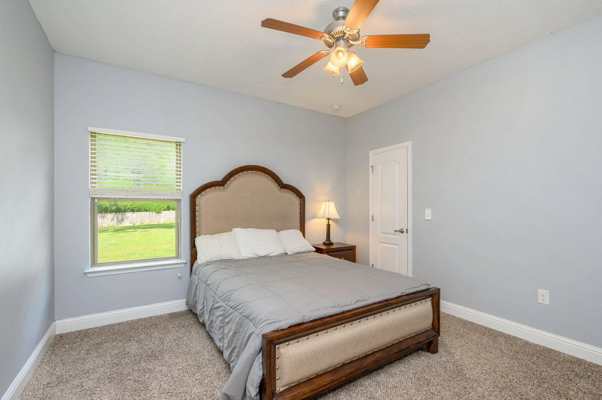 WINDMEADOWS - Residential