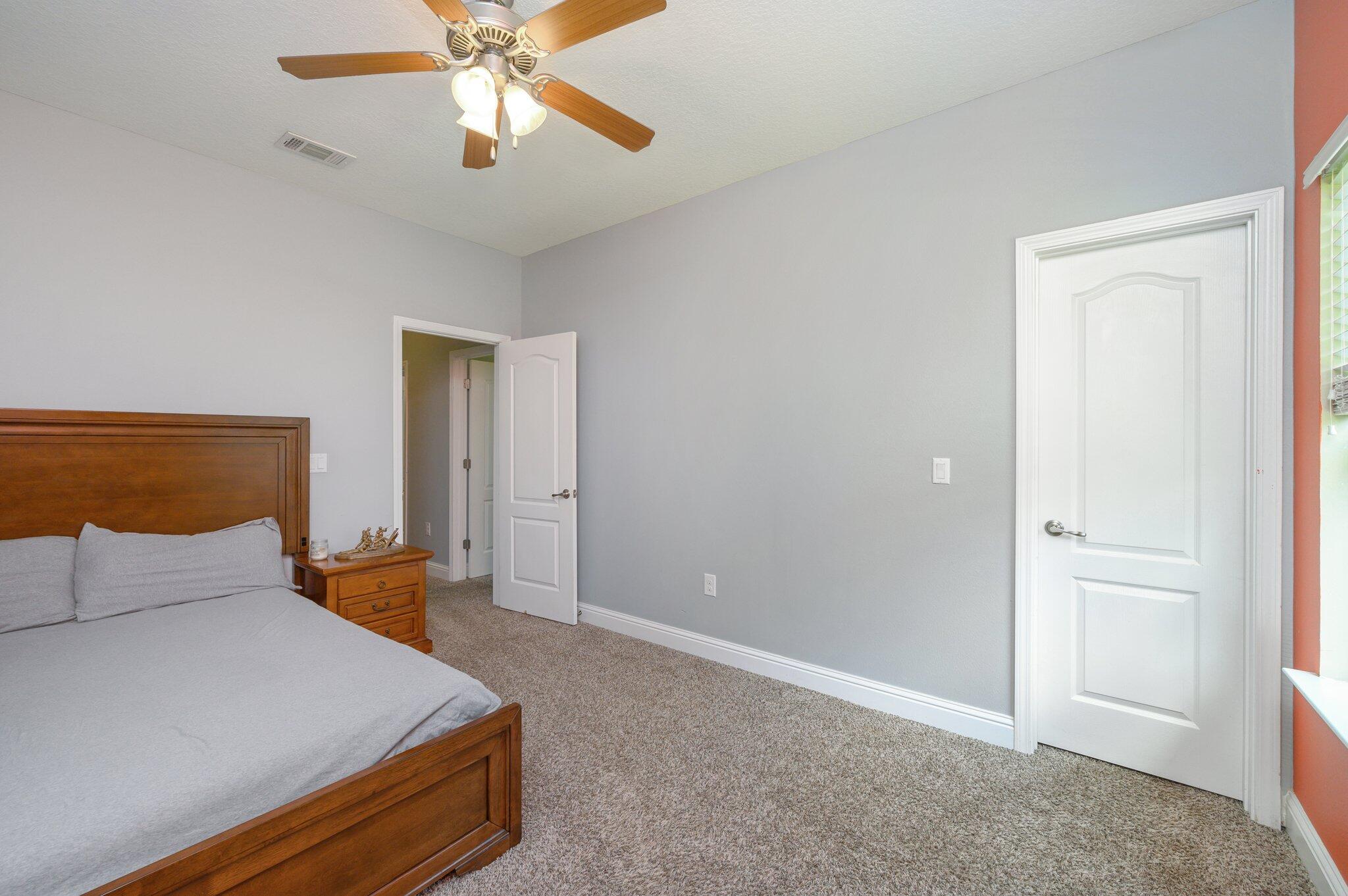 WINDMEADOWS - Residential