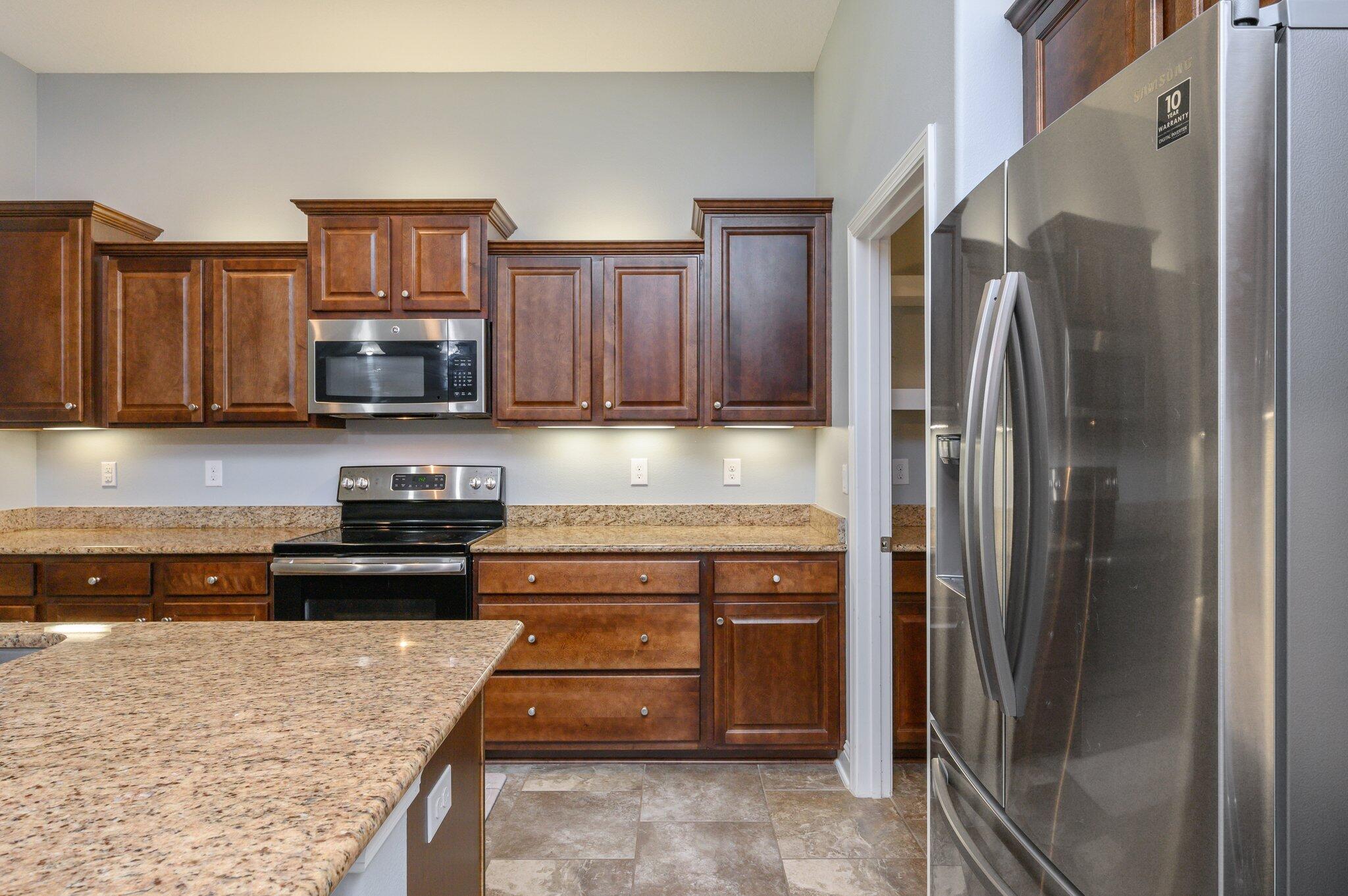 WINDMEADOWS - Residential