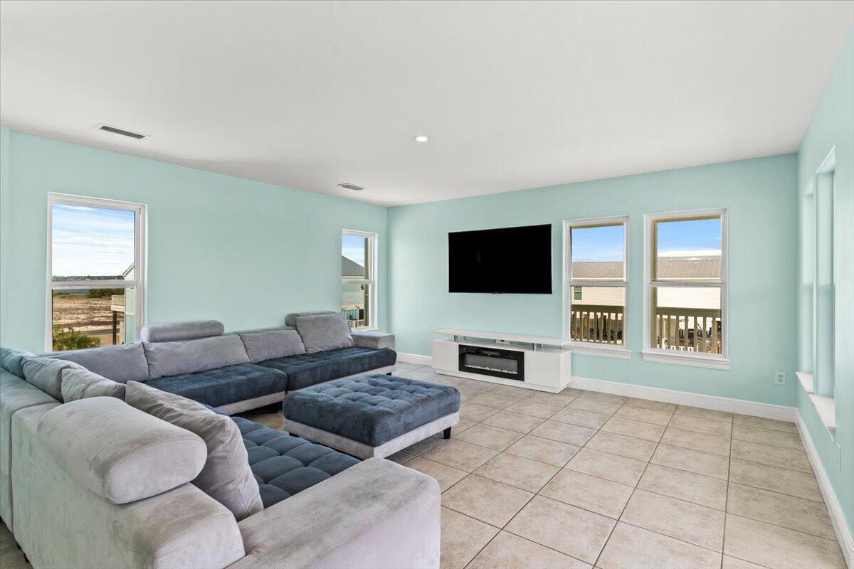 NAVARRE BEACH RESIDENTIAL - Residential