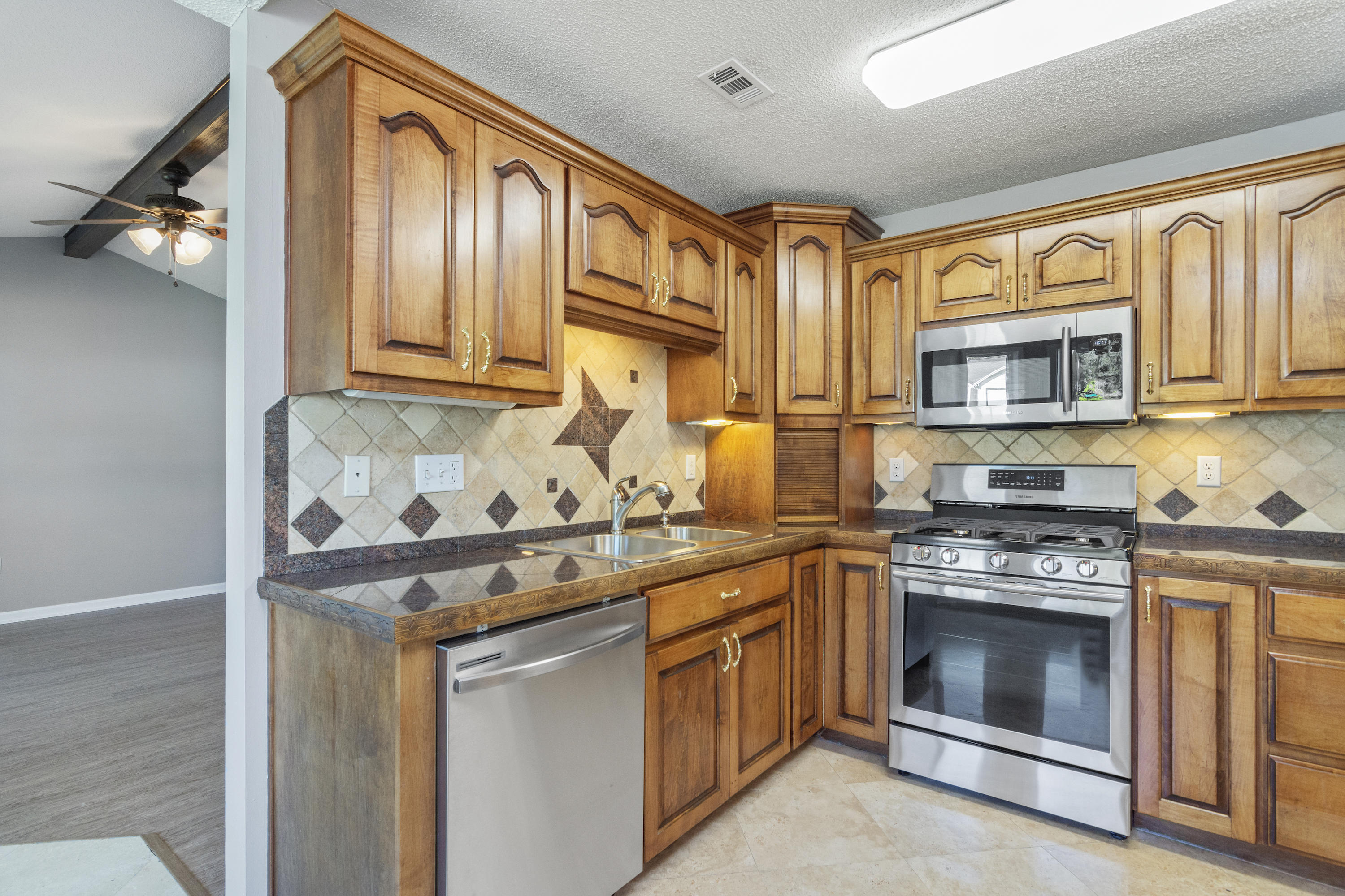 SHOAL WOOD ESTATES 1ST PH 1 - Residential