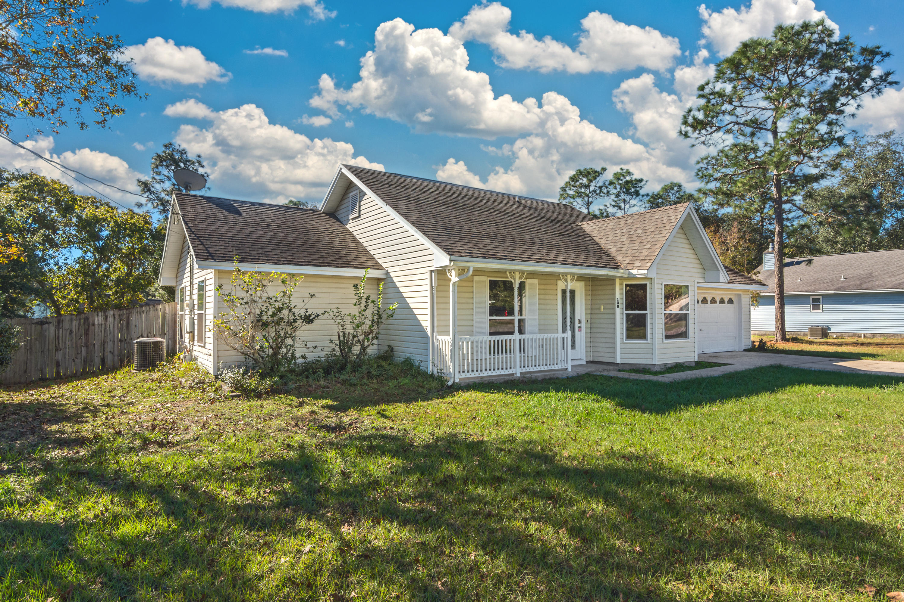 SHOAL WOOD ESTATES 1ST PH 1 - Residential