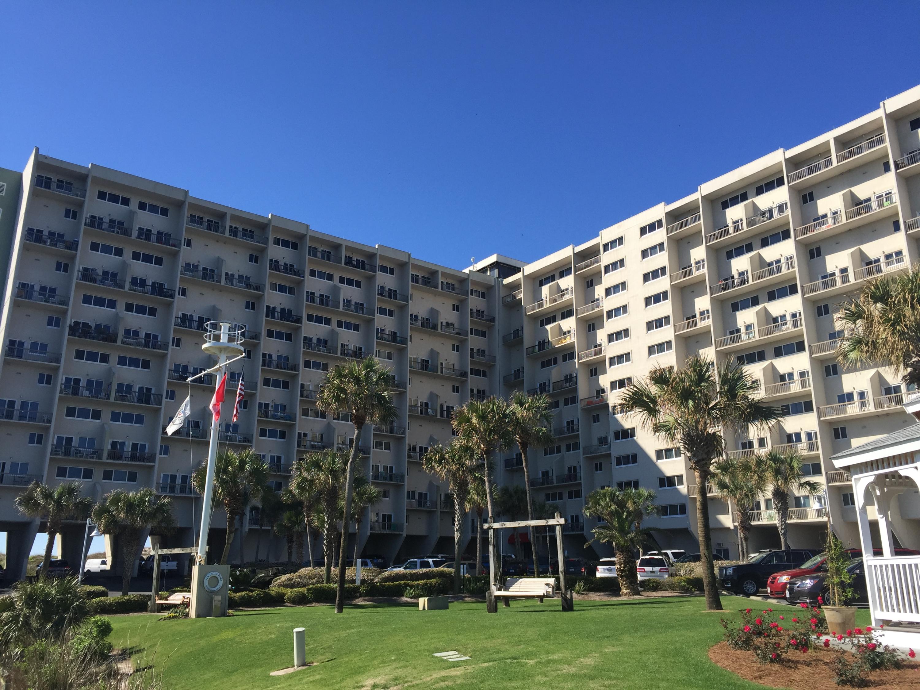 PINNACLE PORT - Residential