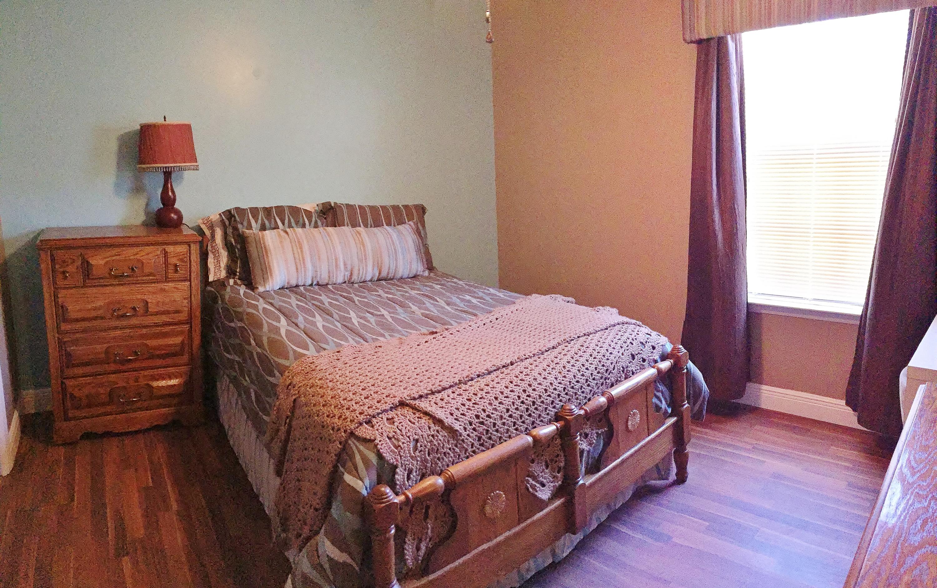 MCLAUGHLIN & HARRIS - Residential