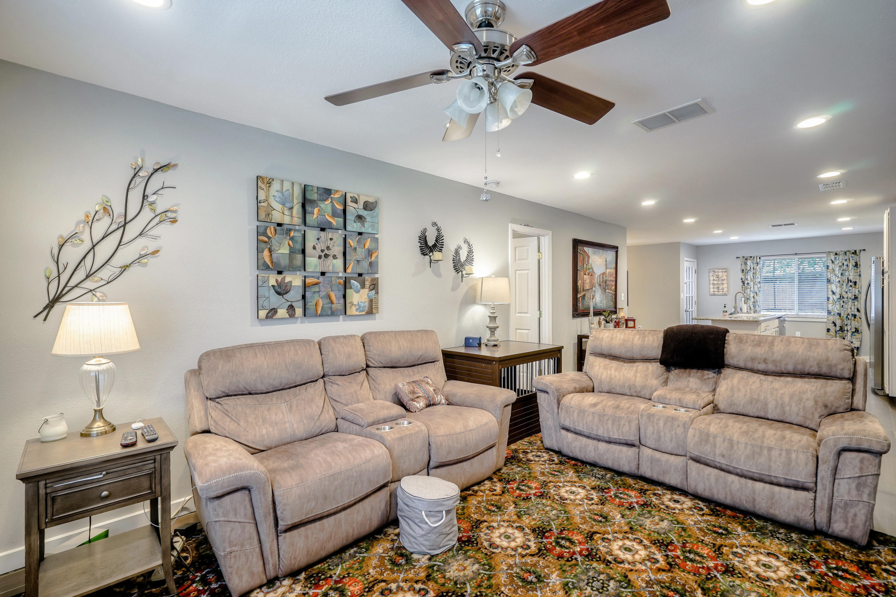 PALM ESTATES UNIT 1 - Residential