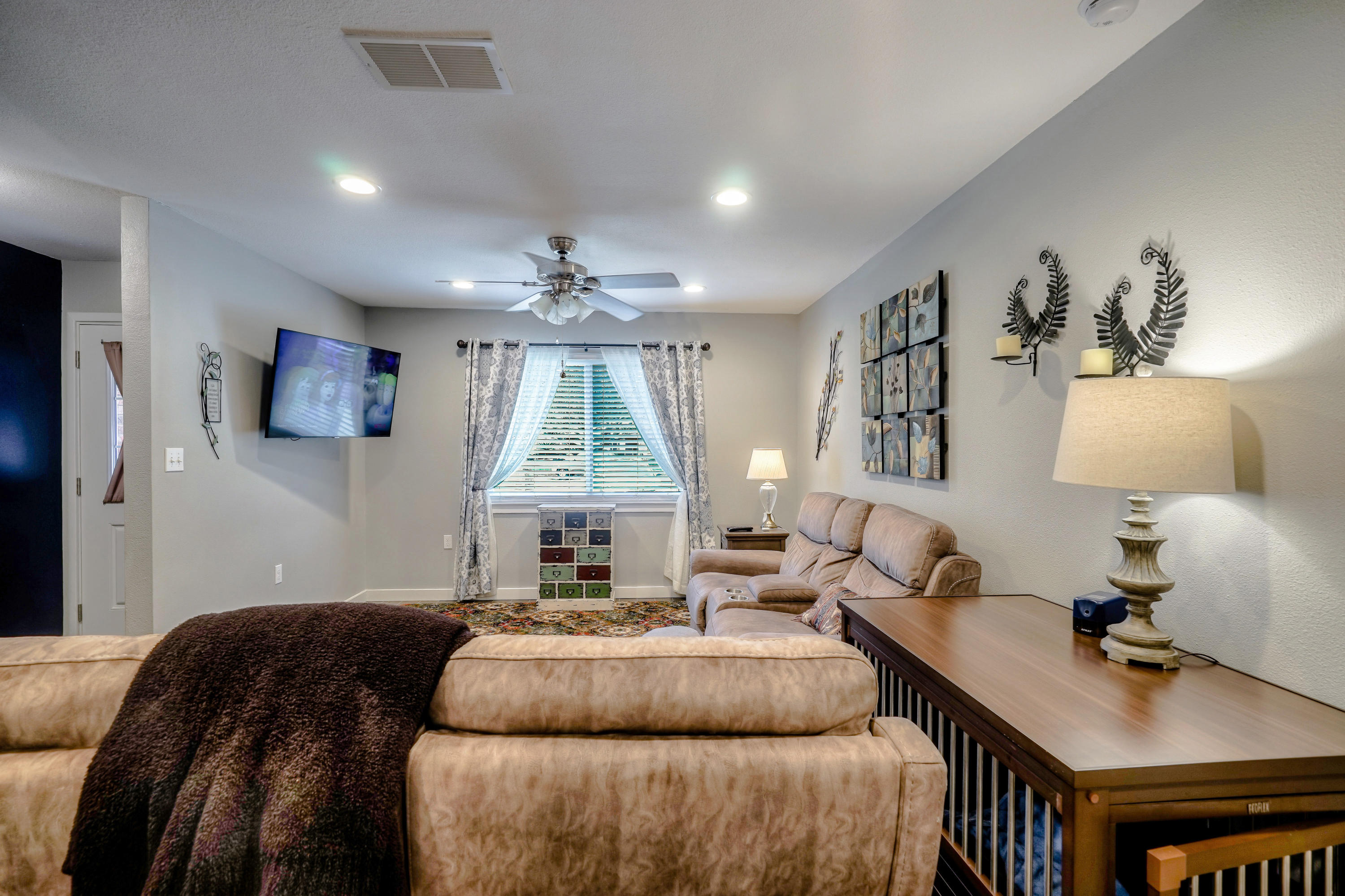 PALM ESTATES UNIT 1 - Residential