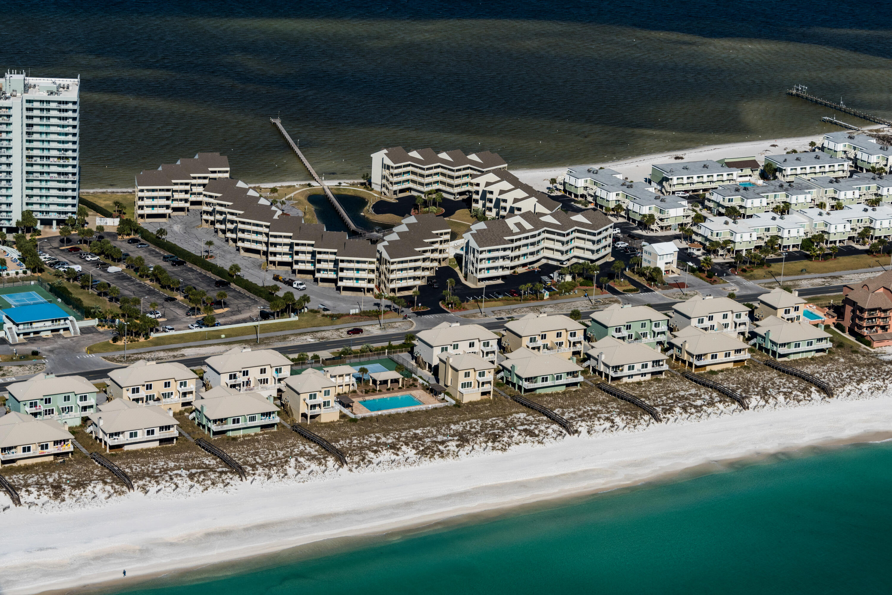 PORTSIDE Villas - Residential