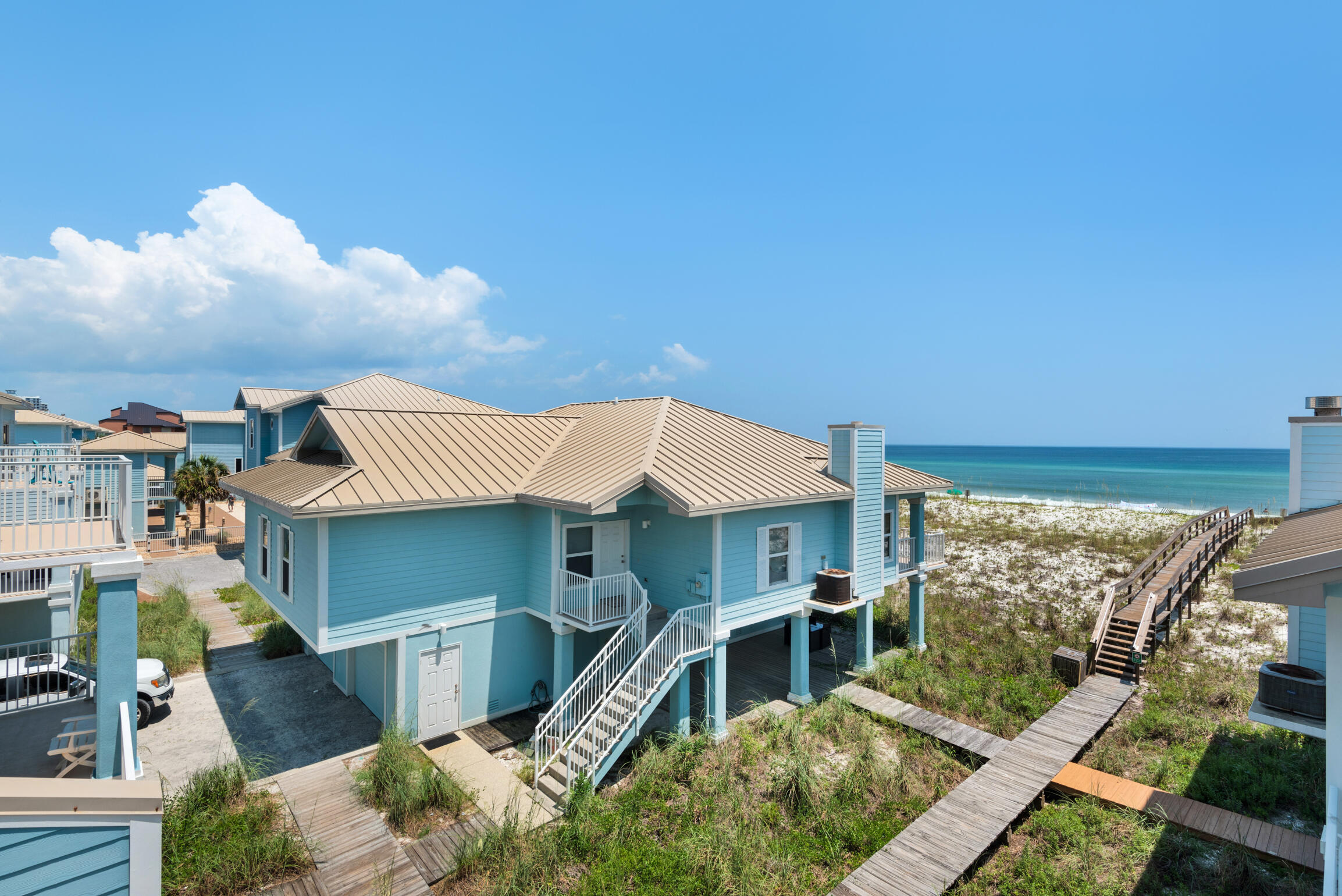 PORTSIDE Villas - Residential
