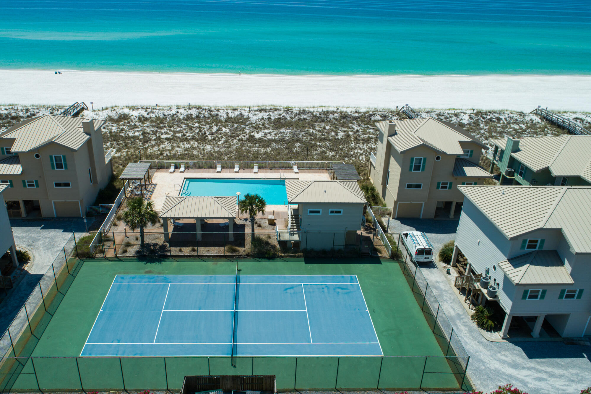 PORTSIDE Villas - Residential