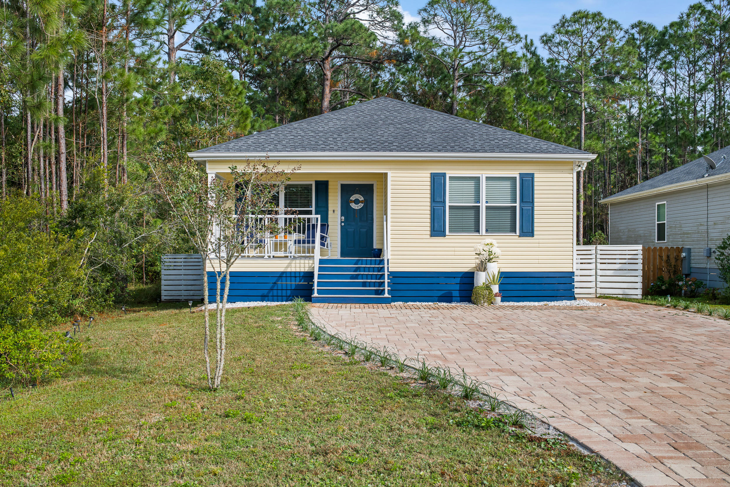 TOWN OF SANTA ROSA - Residential